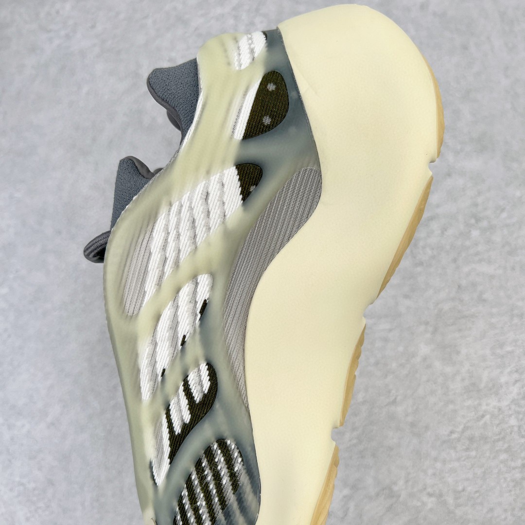 adidas Yeezy 700V3 Fade Salt 黑白 低筒 休闲鞋 运动鞋 老爹鞋 男鞋 女鞋 ID1674