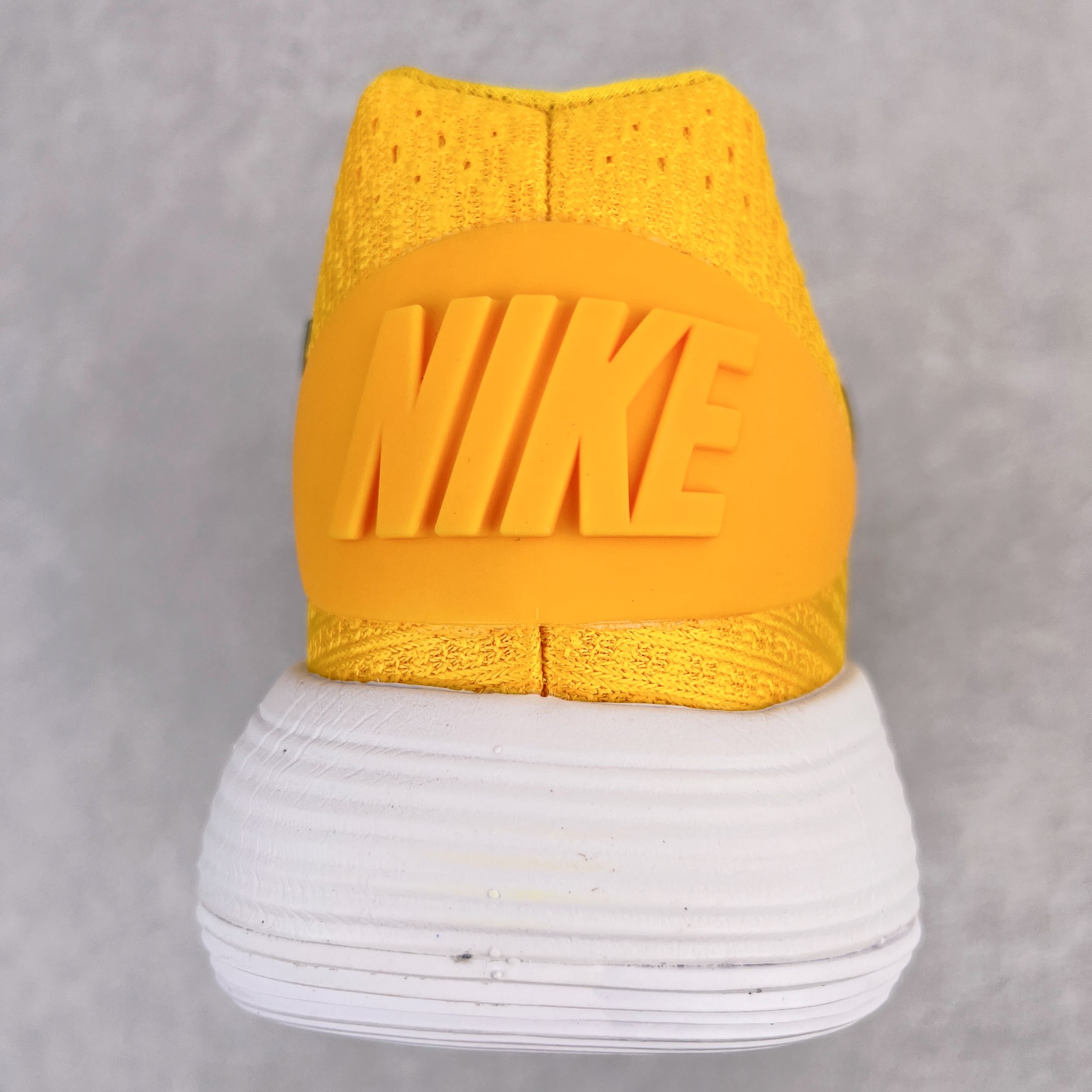 Hyperdunk 2017 Low 黄白 低筒 减震防滑 实战鞋 篮球鞋 男鞋 942774-703