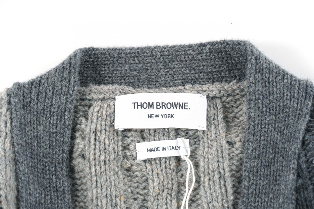 Thom Browne 拼色条纹单排扣羊毛衫 灰色 针织衫 开衫 毛衣 外套 长袖 男女同款 MKC357F-Y1502-982