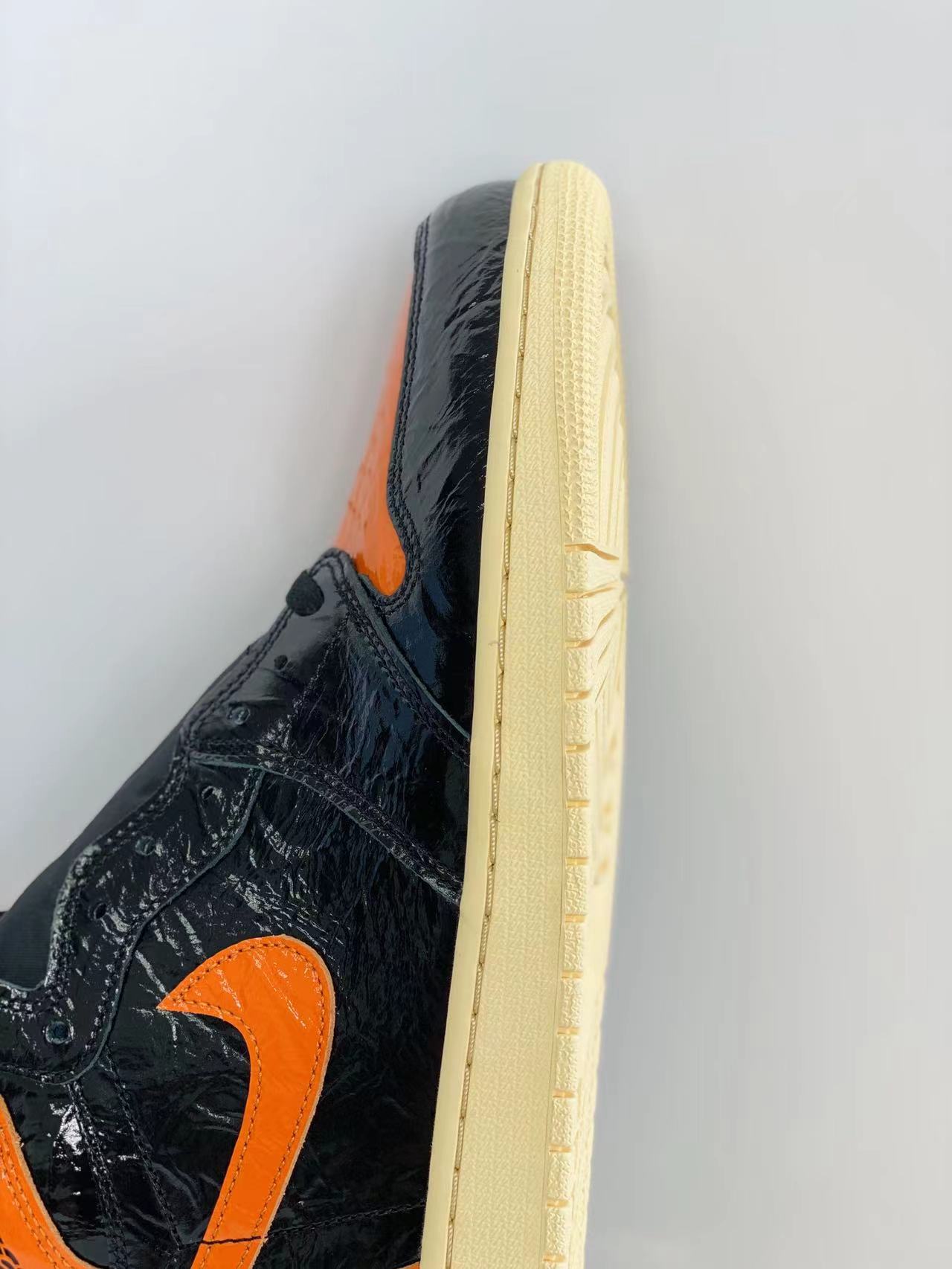 Air Jordan 1 AJ1 Retro OG 豬油扣碎 高筒 休闲鞋 男鞋 板鞋  555088-028