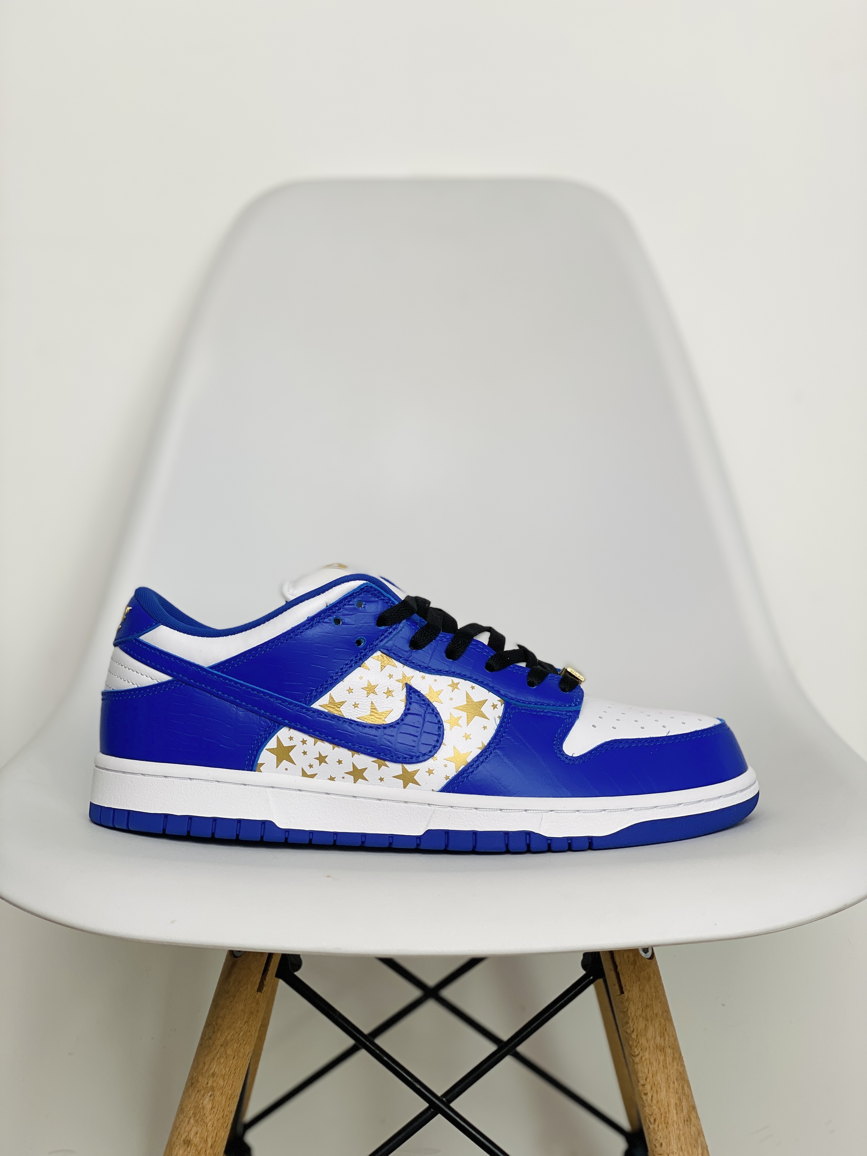 Supreme x SB Dunk Low Hyper Royal 联名 白金蓝 低筒 复古板鞋 休闲鞋 男鞋 女鞋 DH3228-100