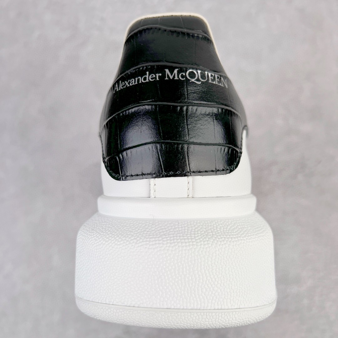 Alexander McQueen 麦昆 黑白 漆皮 低筒 板鞋 休闲鞋 厚底鞋 增高鞋 男鞋 女鞋 625162WHYB89061