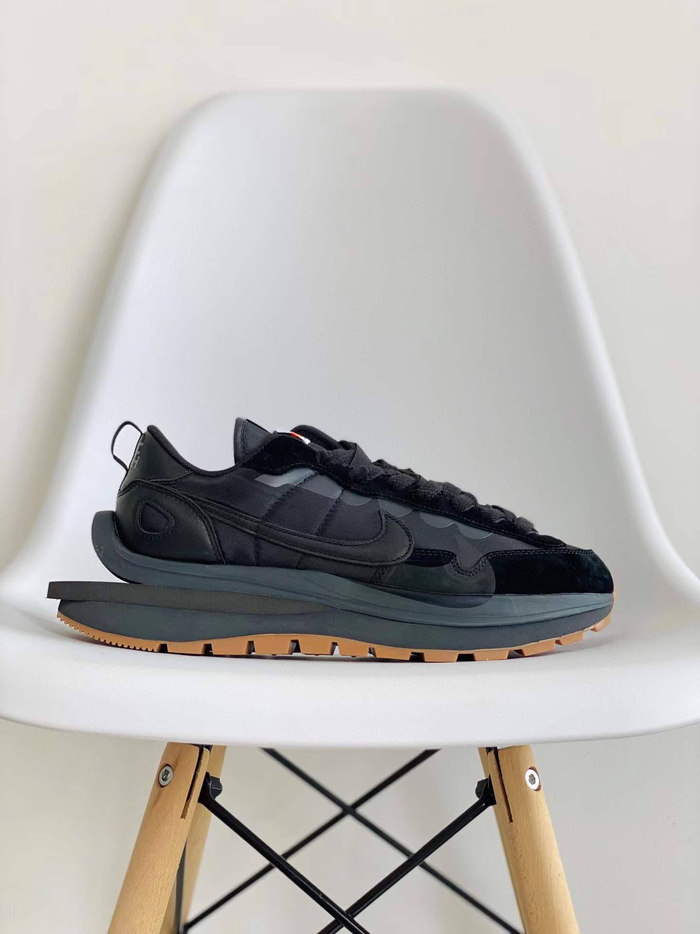 Sacai 3.0 VaporWaffleBlack and Gum 黑色 黑生胶  低筒 华夫鞋 增高男女鞋 结构解构鞋 复古休闲鞋  DD1875-001