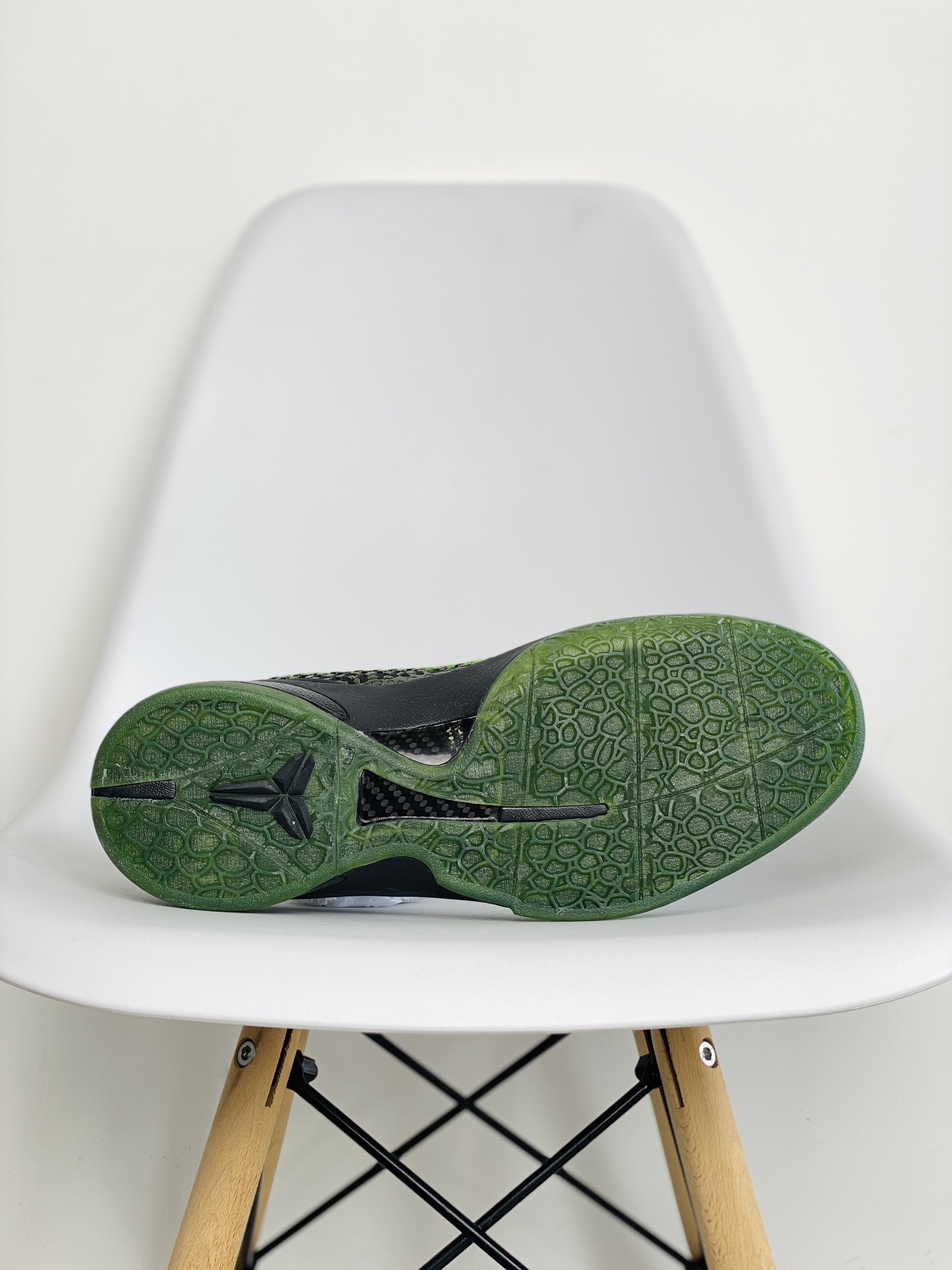 XYY 元年 KOBE6 VI 6 低筒 黑绿金 球鞋 籃球鞋 實戰鞋 前後氣墊 真碳板 男鞋 訂製