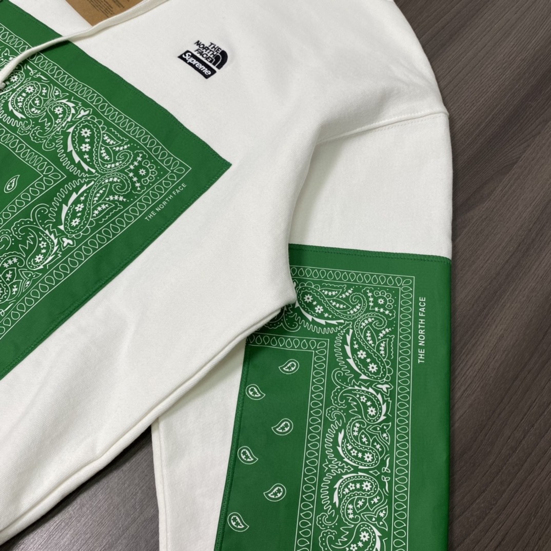 Supreme SS22 Week 16 The North Face 联名款 Bandana Hooded Sweatshirt 腰果花拼色 白色 黑色 连帽卫衣 加绒 套头 宽松 男女同款 SUP-SS22-449