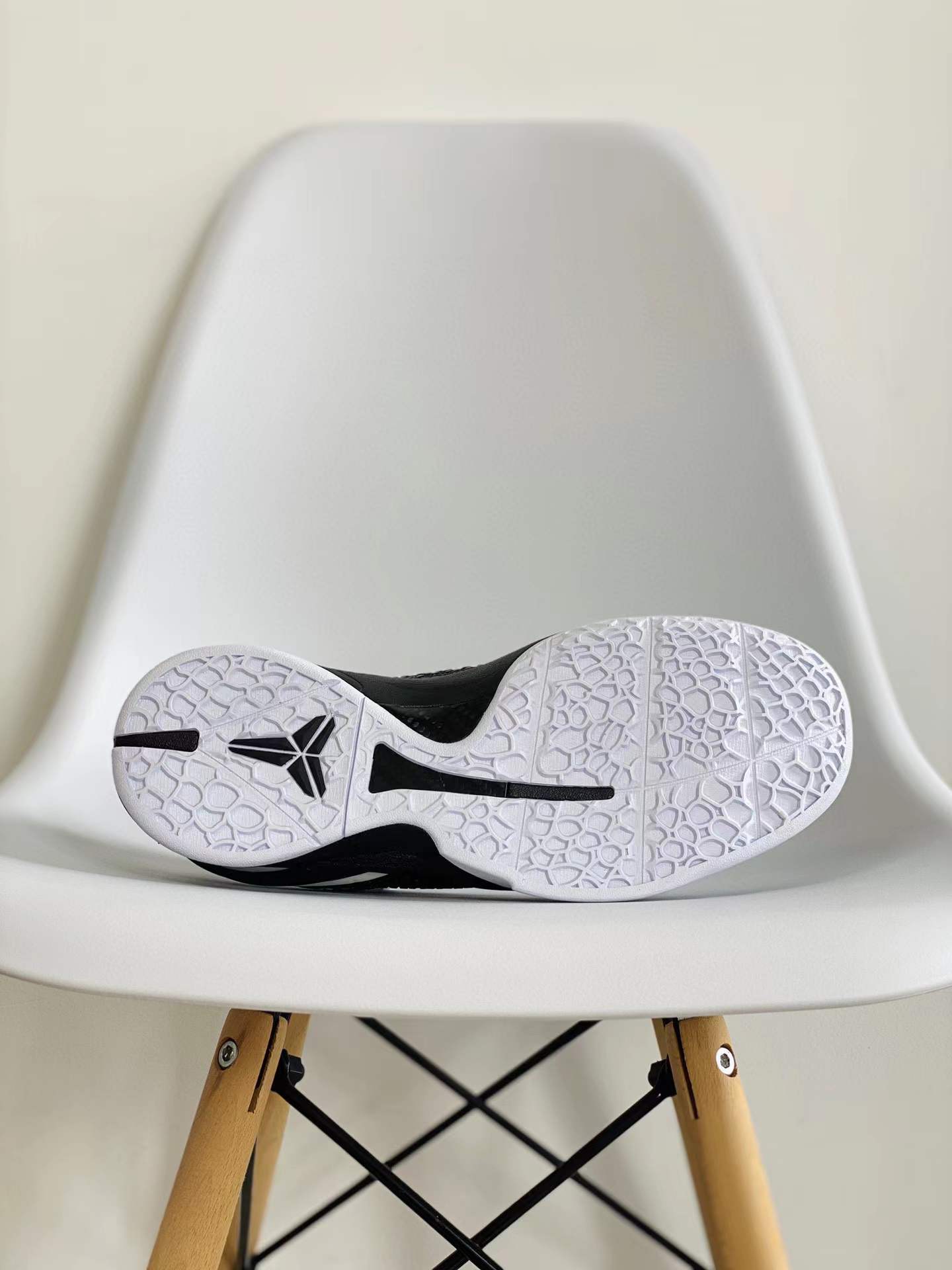 滅世純原 KOBE6 VI GIGI 科比 6 低筒 黑白 天使 紀念款 球鞋 籃球鞋 實戰鞋 前後氣墊 真碳板 男鞋 訂製