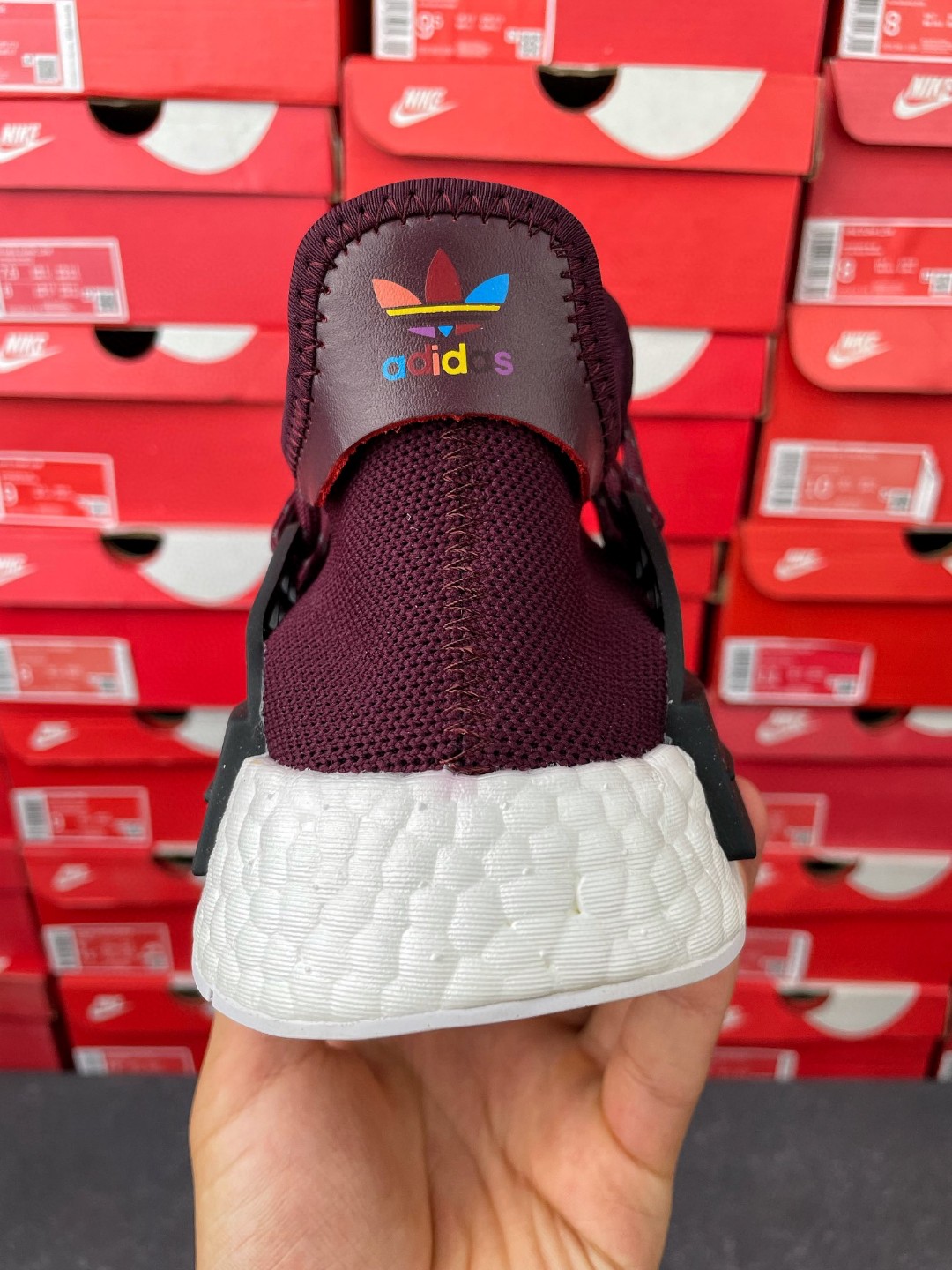 Pharrell Williams x adidas originals NMD HU Human 菲董联名 酒红色 低筒 运动鞋 休闲鞋 男鞋女鞋 