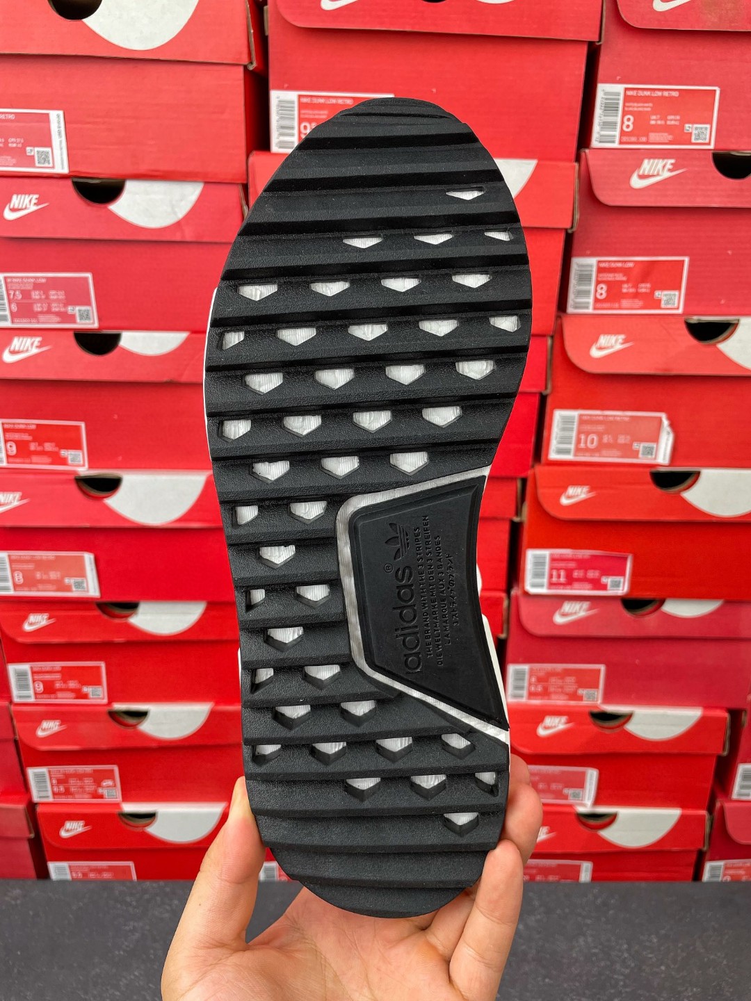 Pharrell Williams x adidas originals NMD HU Human Race Oreo 菲董联名 黑白 低筒 运动鞋 休闲鞋 男鞋女鞋 AC7359