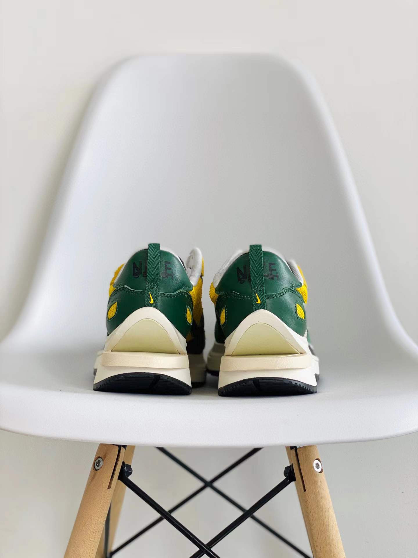 Sacai 3.0 VaporWaffle Tour Yellow 黄绿 低筒 华夫鞋 增高男女鞋 结构解构鞋 复古休闲鞋  CV1363-700