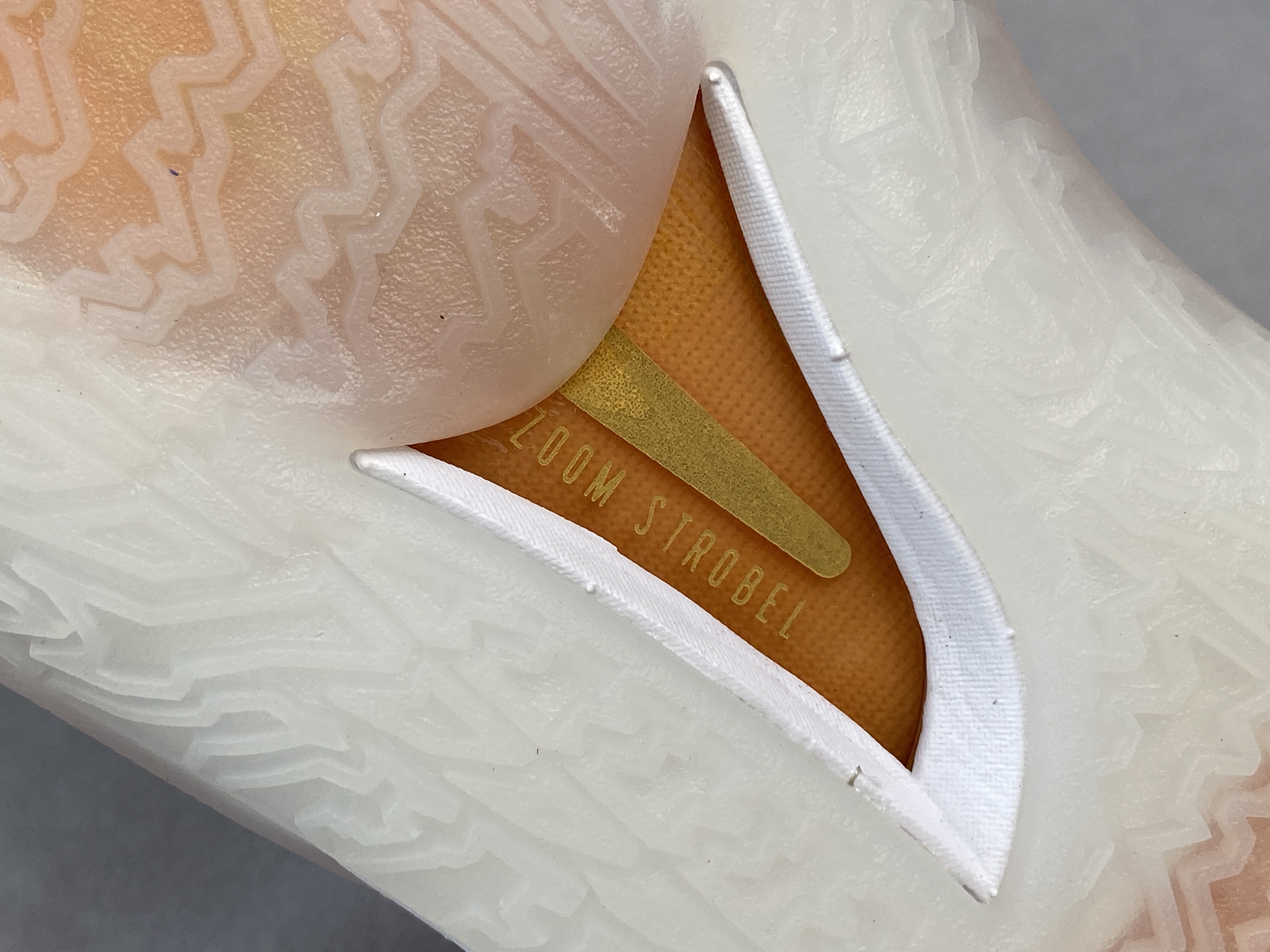 外贸 GT Cut 白红 低筒 篮球鞋 球鞋 实战鞋 全掌气垫 TPU抗扭 男鞋 CZ0176-100