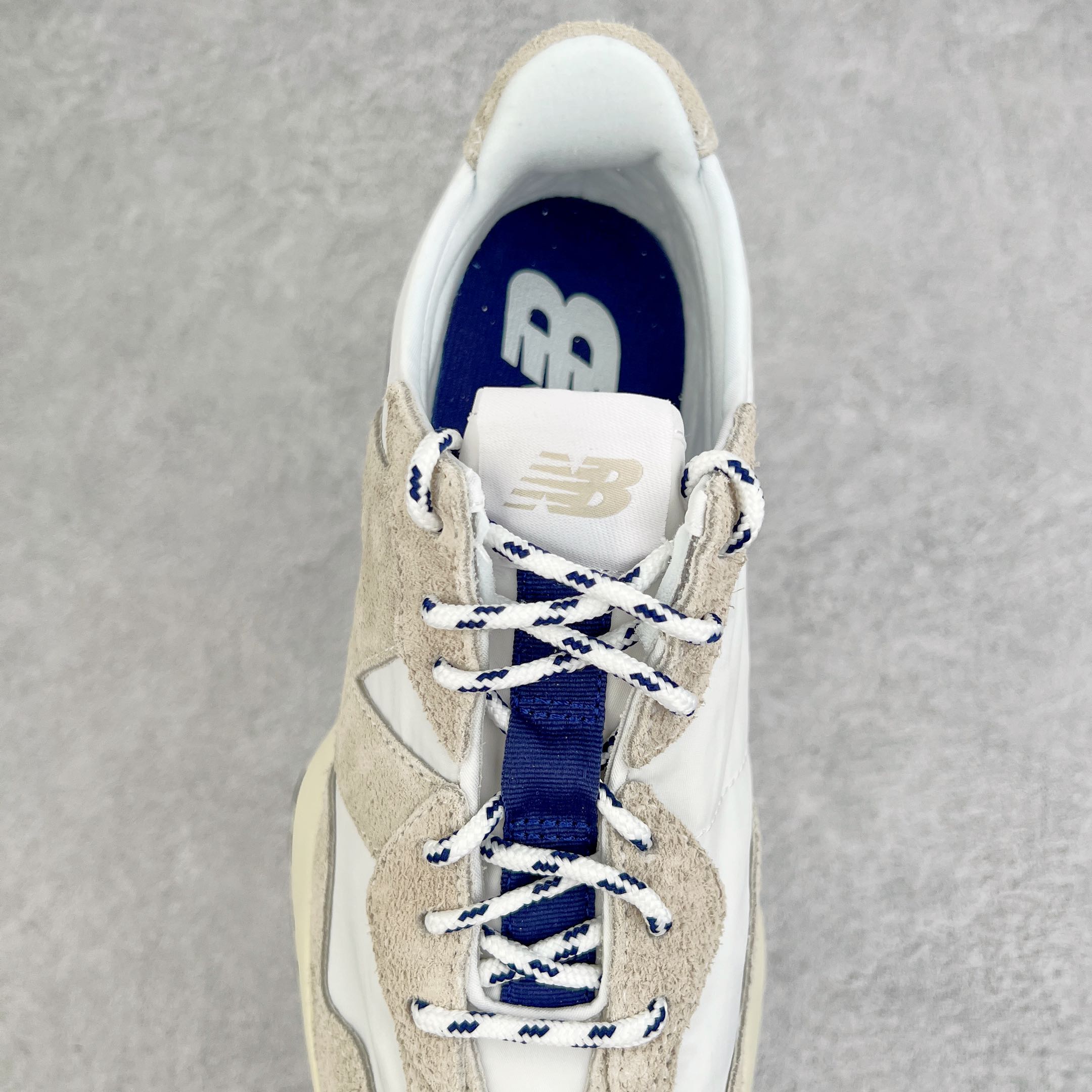 New Balance 327 灰白色 元祖灰 低筒 复古慢跑鞋 休闲鞋 板鞋 运动鞋 男鞋 女鞋 MS327RF1