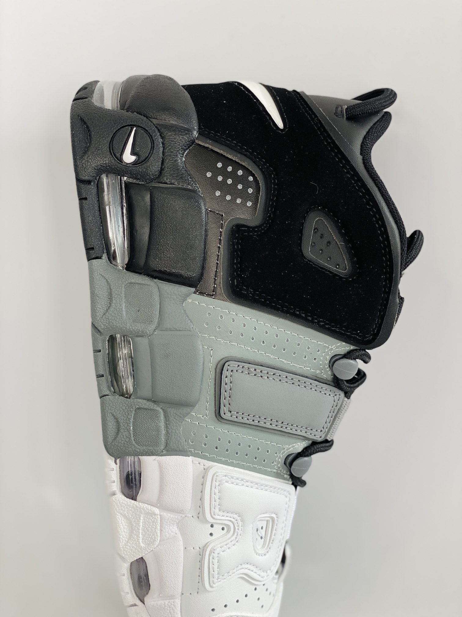 Air More Uptempo  Tri Color 白灰黑  男鞋 女鞋 休闲鞋 板鞋 篮球鞋 921948-002