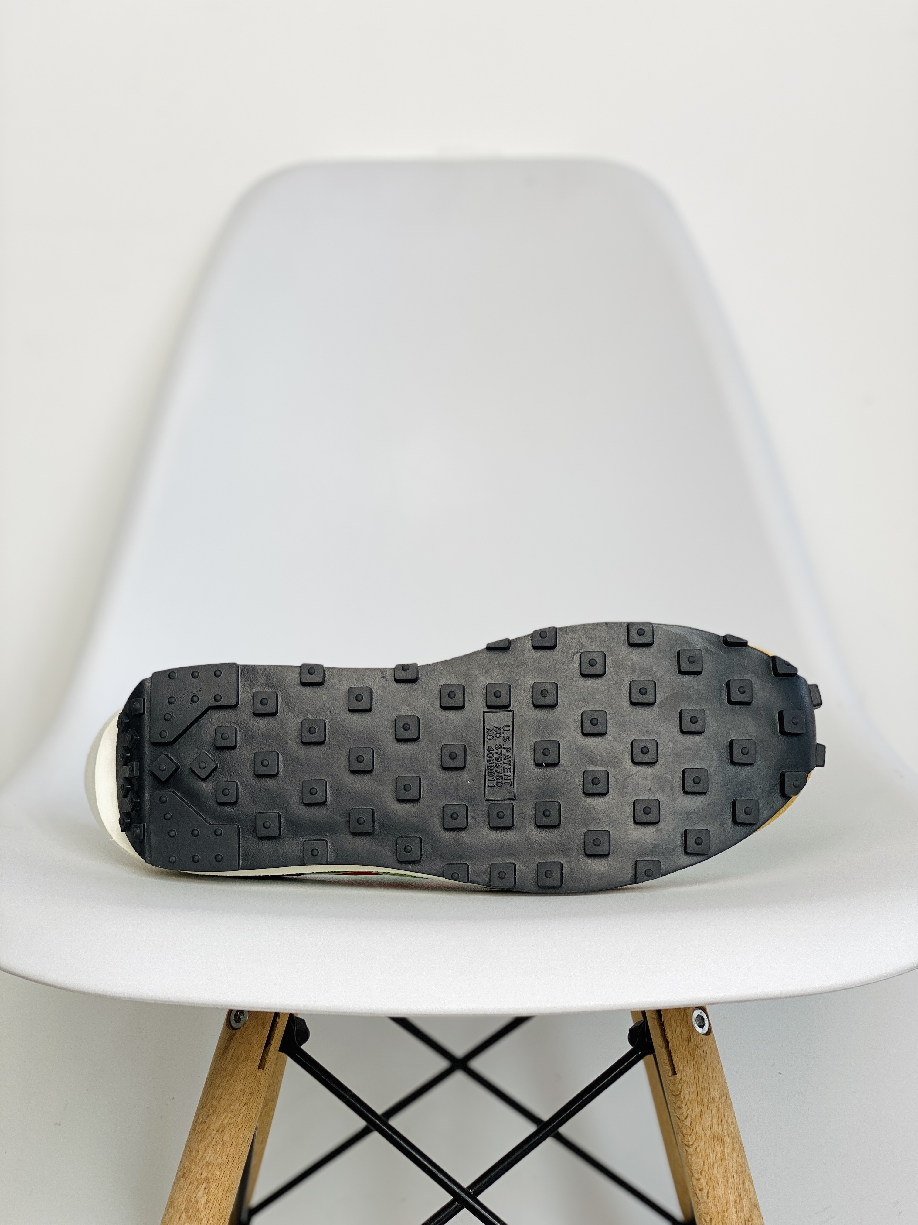 Sacai  LVD Waffle 黃綠 低筒 双勾 华夫 复古时鞋 休闲鞋 透气网面 运动鞋 男鞋厚底 女鞋增高BV0073-300