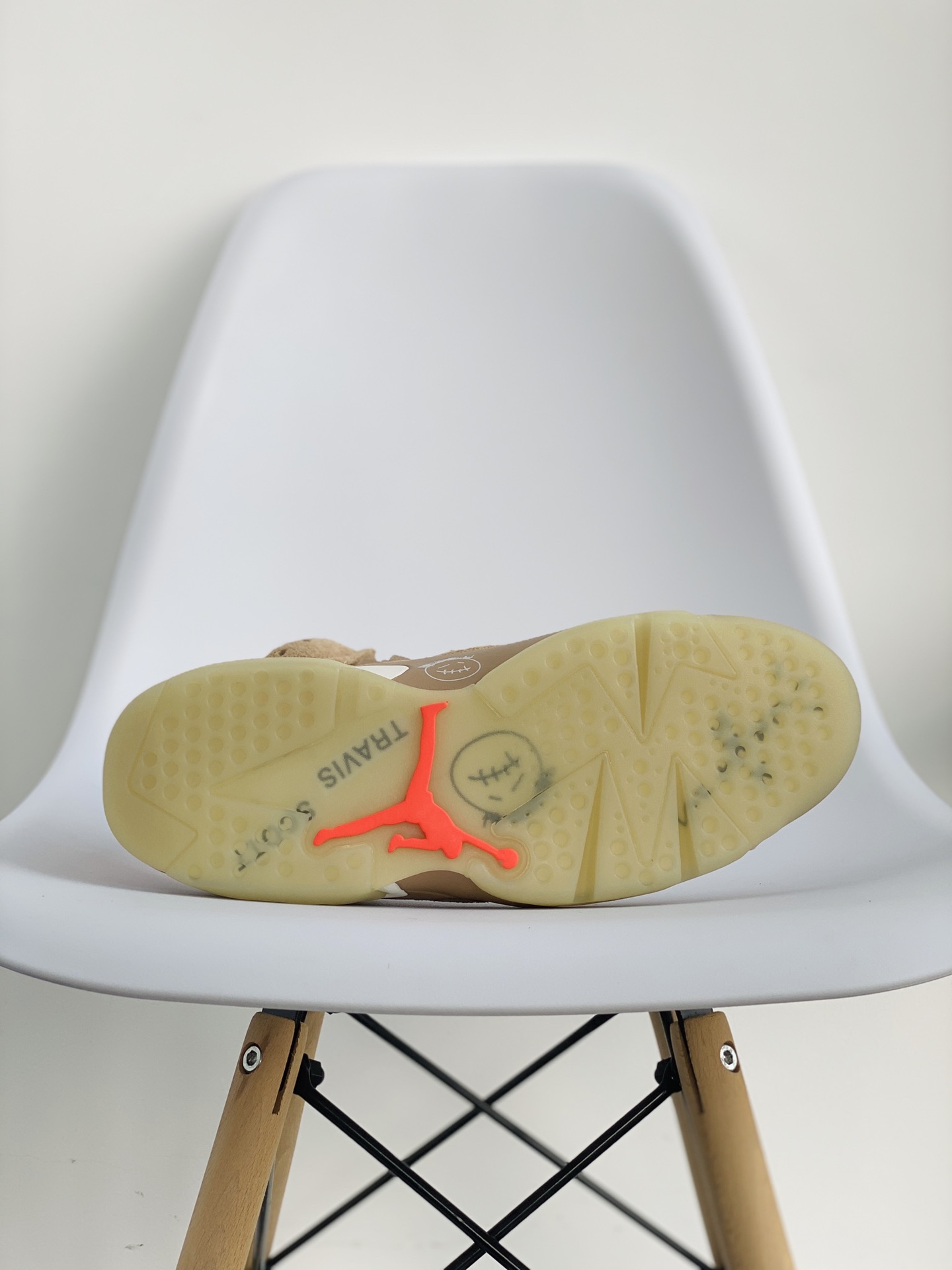Travis Scott Air Jordan 6 AJ6 British Khaki 卡其棕 鬼脸 口袋 高筒 男鞋 休闲鞋 板鞋 篮球鞋 DH0690-200