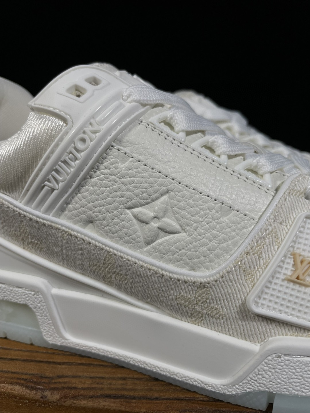 Louis Vuitton路易威登 Trainer 白色 皮革 低筒 休闲鞋 板鞋 男鞋 女鞋