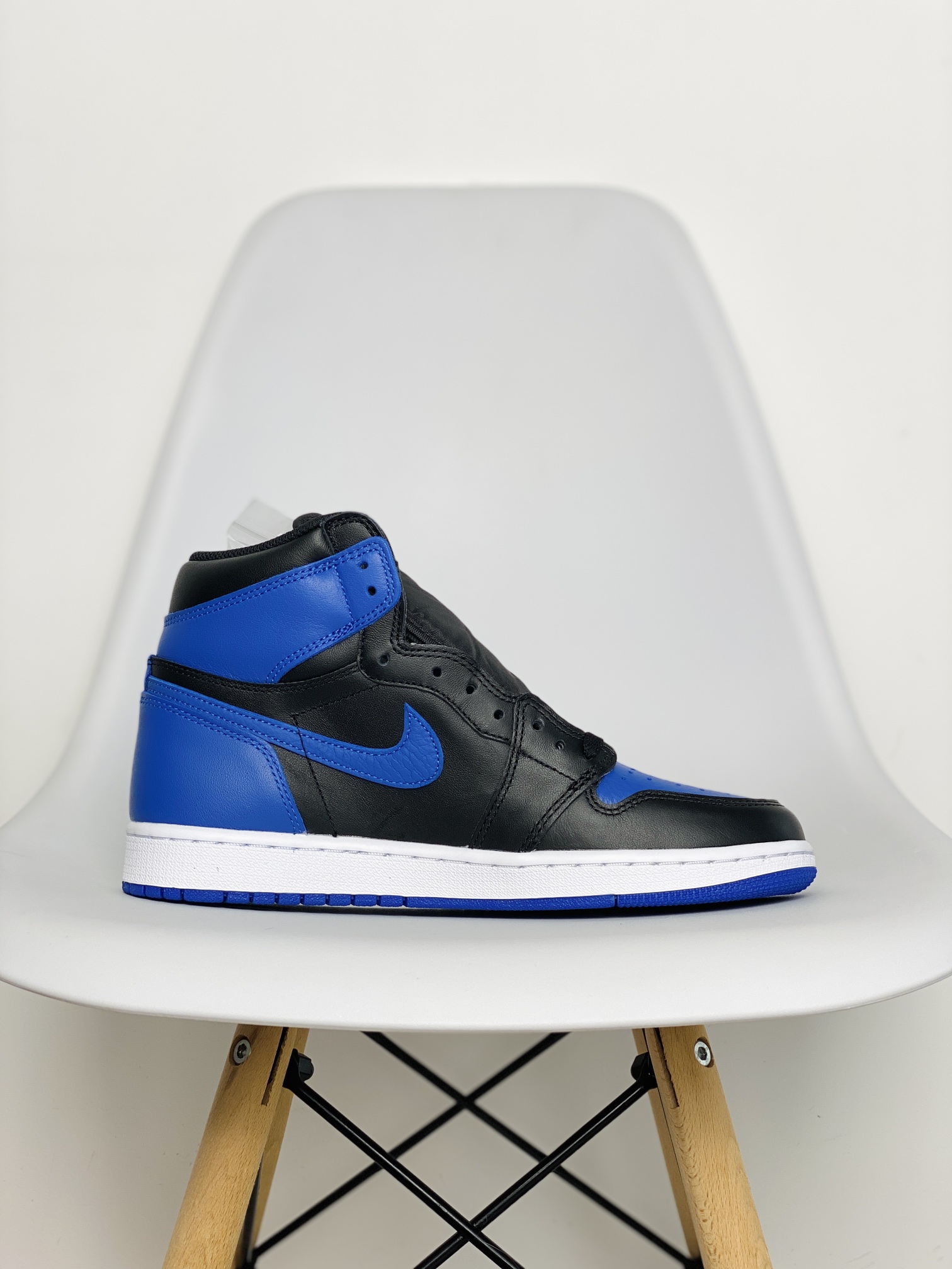Air Jordan 1 AJ1 Retro Black Royal Blue 皇家蓝 高筒 休闲鞋 男鞋 板鞋  555088-085
