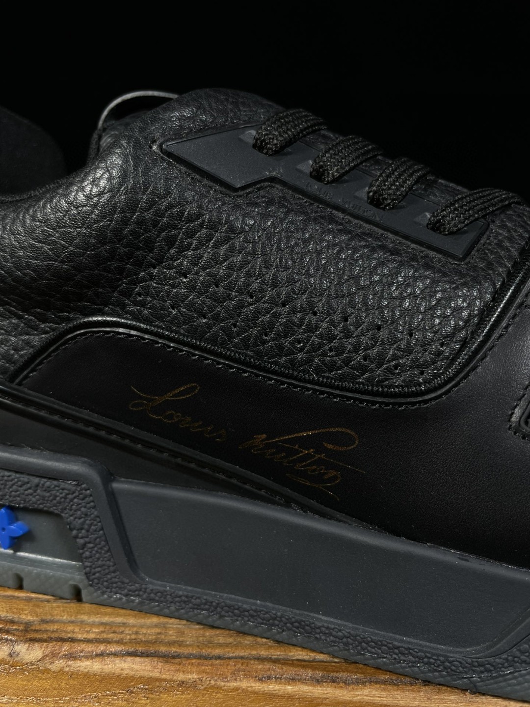 Louis Vuitton路易威登 Trainer 黑色 低筒 休闲鞋 板鞋 男鞋 女鞋 1A8ZQ9