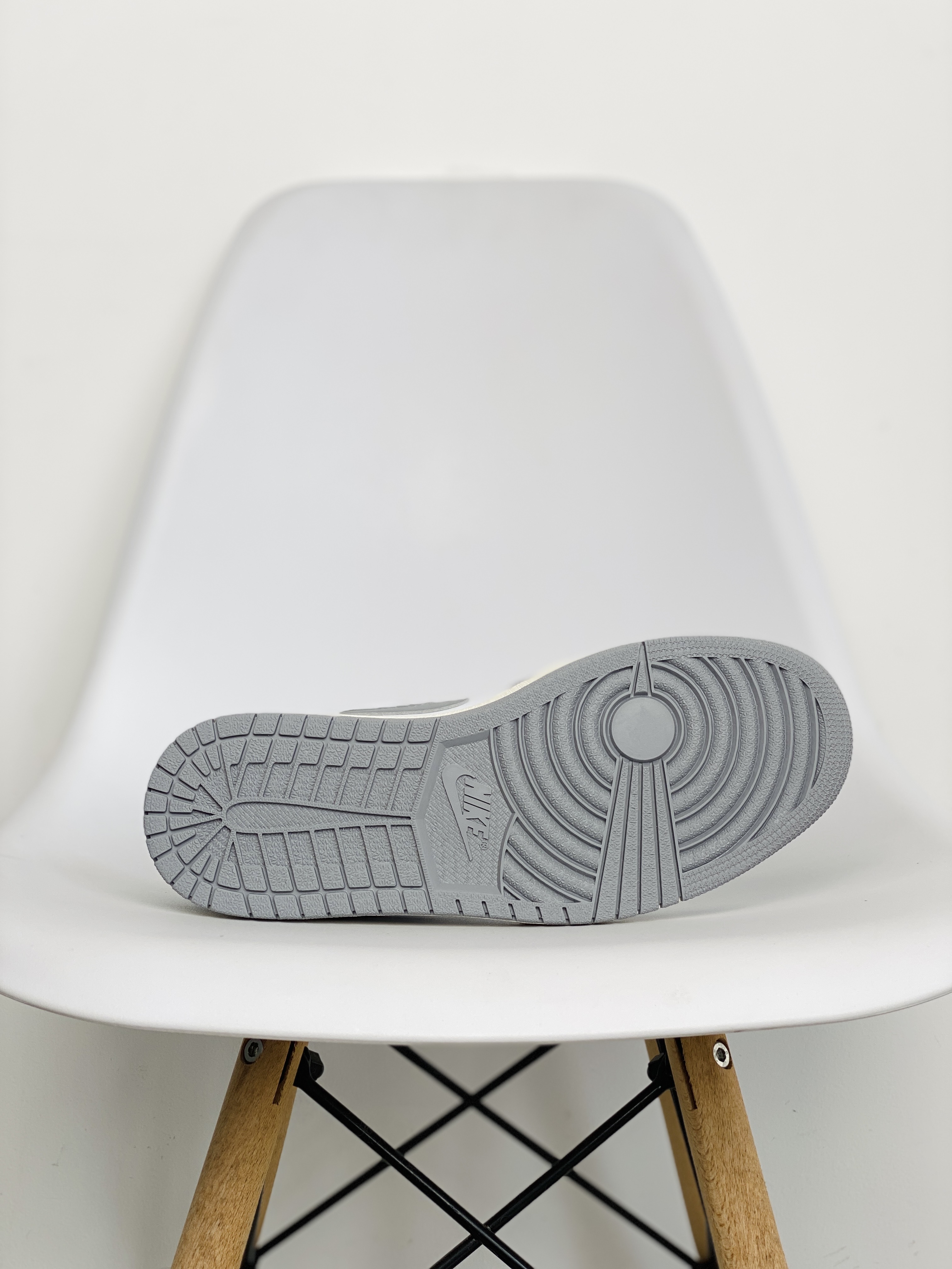 Air Jordan 1 Low AJ1 Stealth and White 氧化 灰白 小Dior 低筒  休閒鞋 板鞋 男鞋 女鞋 553558-053