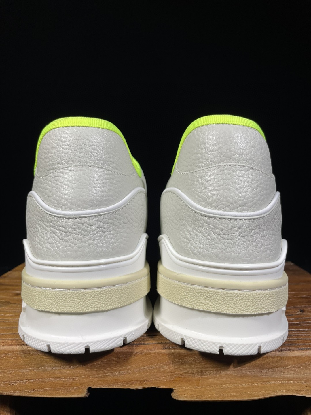 Louis Vuitton 路易威登 Trainer Upcycled 灰橙 巴黎限定 休闲鞋 板鞋 运动鞋 男鞋 女鞋 1A8W9W