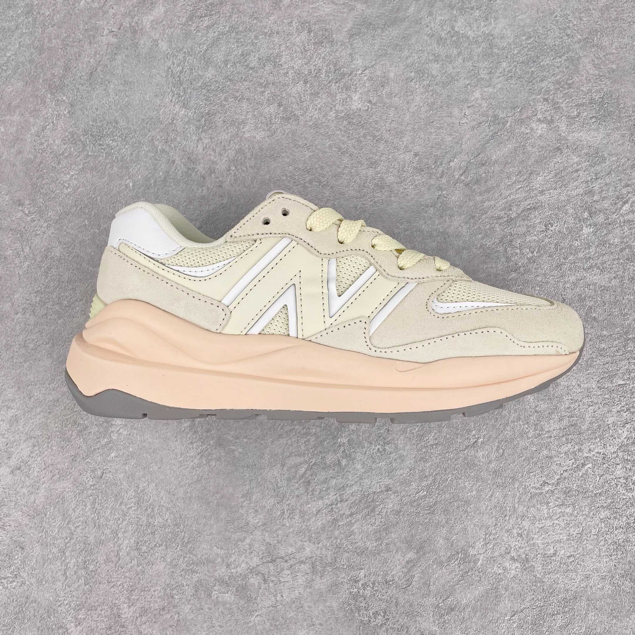 New Balance  NB5740 米白粉 低筒 复古慢跑鞋 板鞋 运动鞋 休闲鞋 男鞋 女鞋 M5740CE