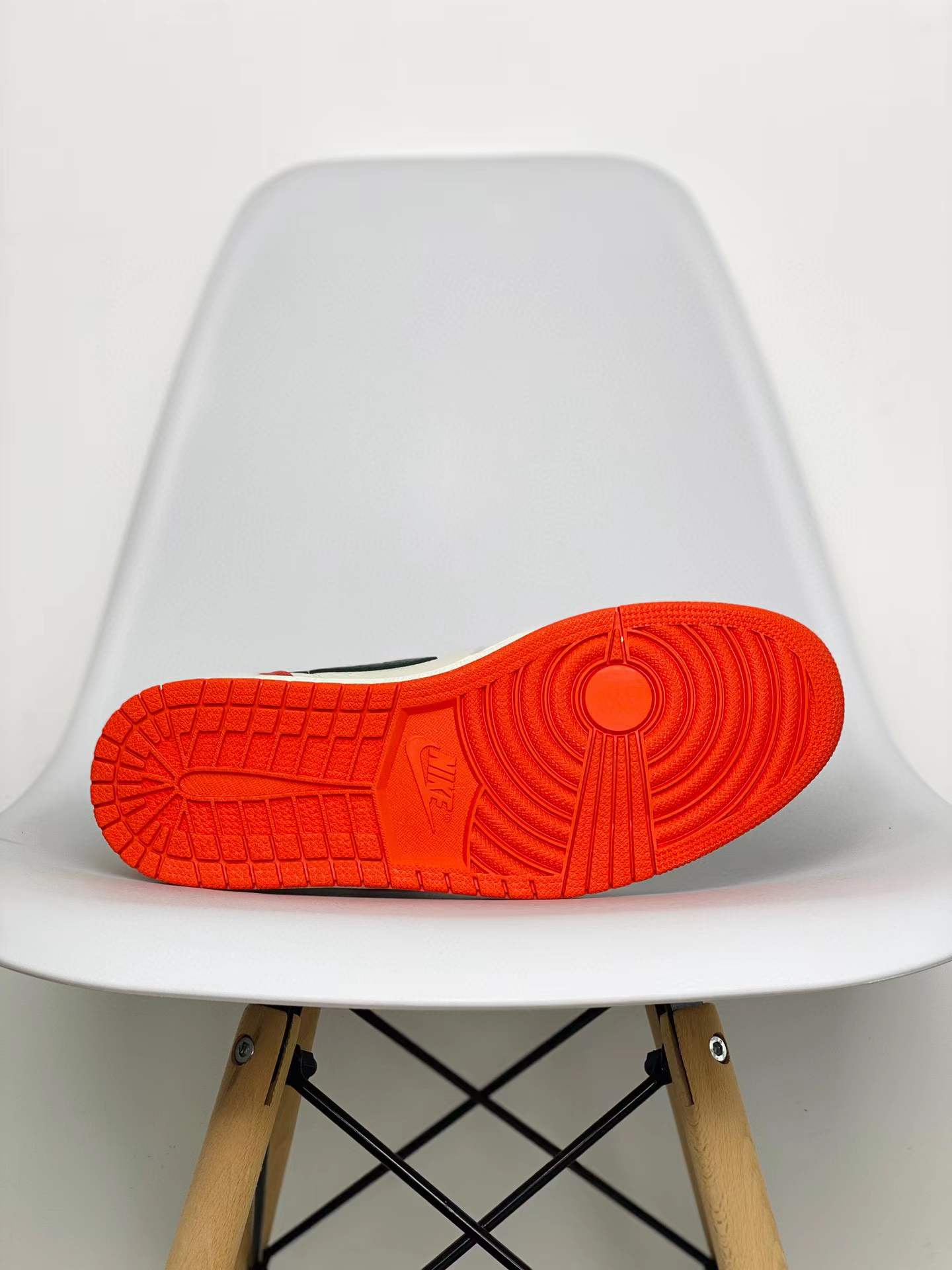 SoleFly Air Jordan 1 AJ1 Retro  OG 扣碎 橙色 篮球鞋 高筒 休闲鞋 男鞋 板鞋 AV3905-138