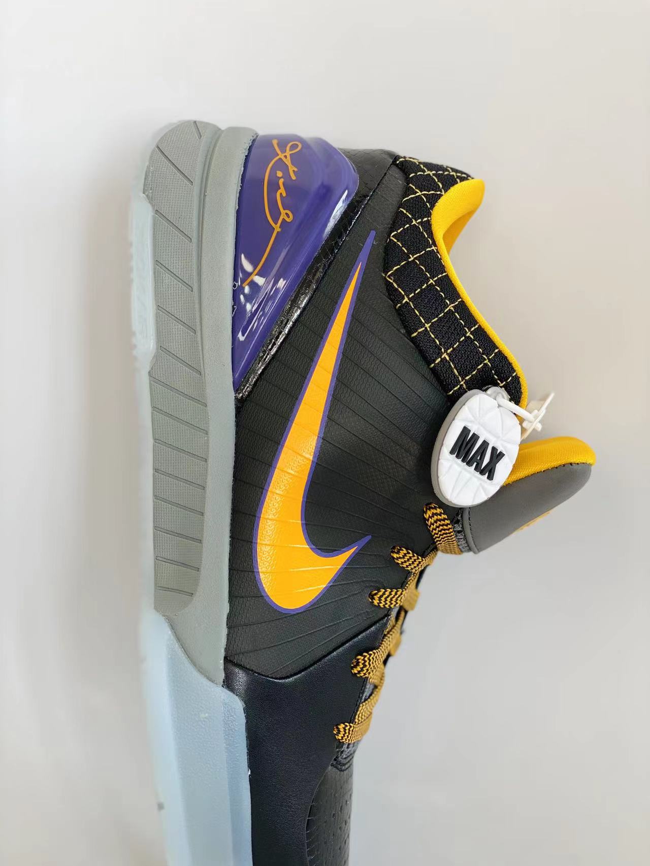  滅世純原 KOBE4 Protro Carope Diem 及时行乐 低筒  科比 4  篮球鞋 实战鞋 球鞋 男鞋 订制