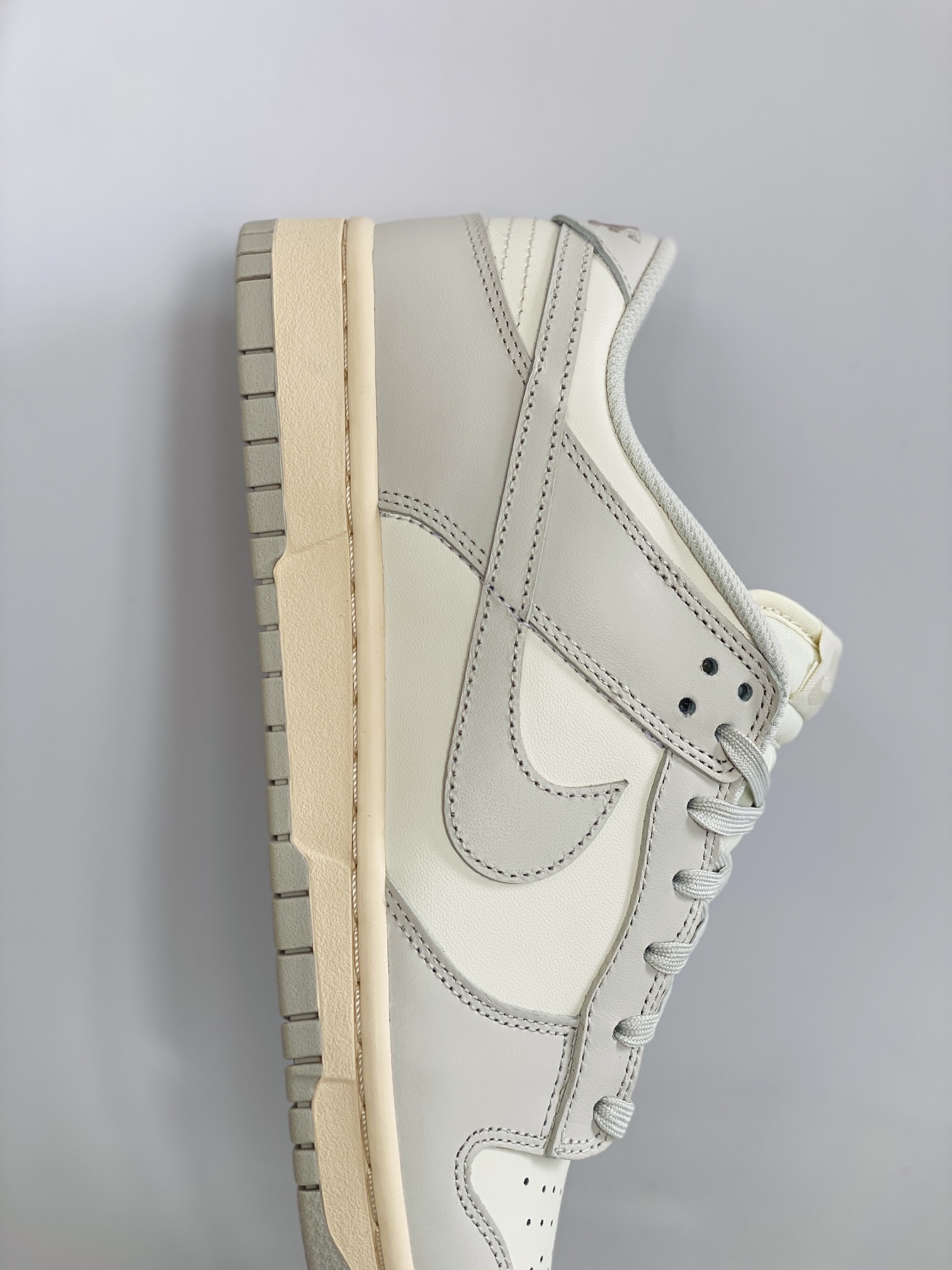 dunk Low Light Bone 骨白 低筒 复古板鞋 休闲鞋 男鞋 女鞋  DD1503-107