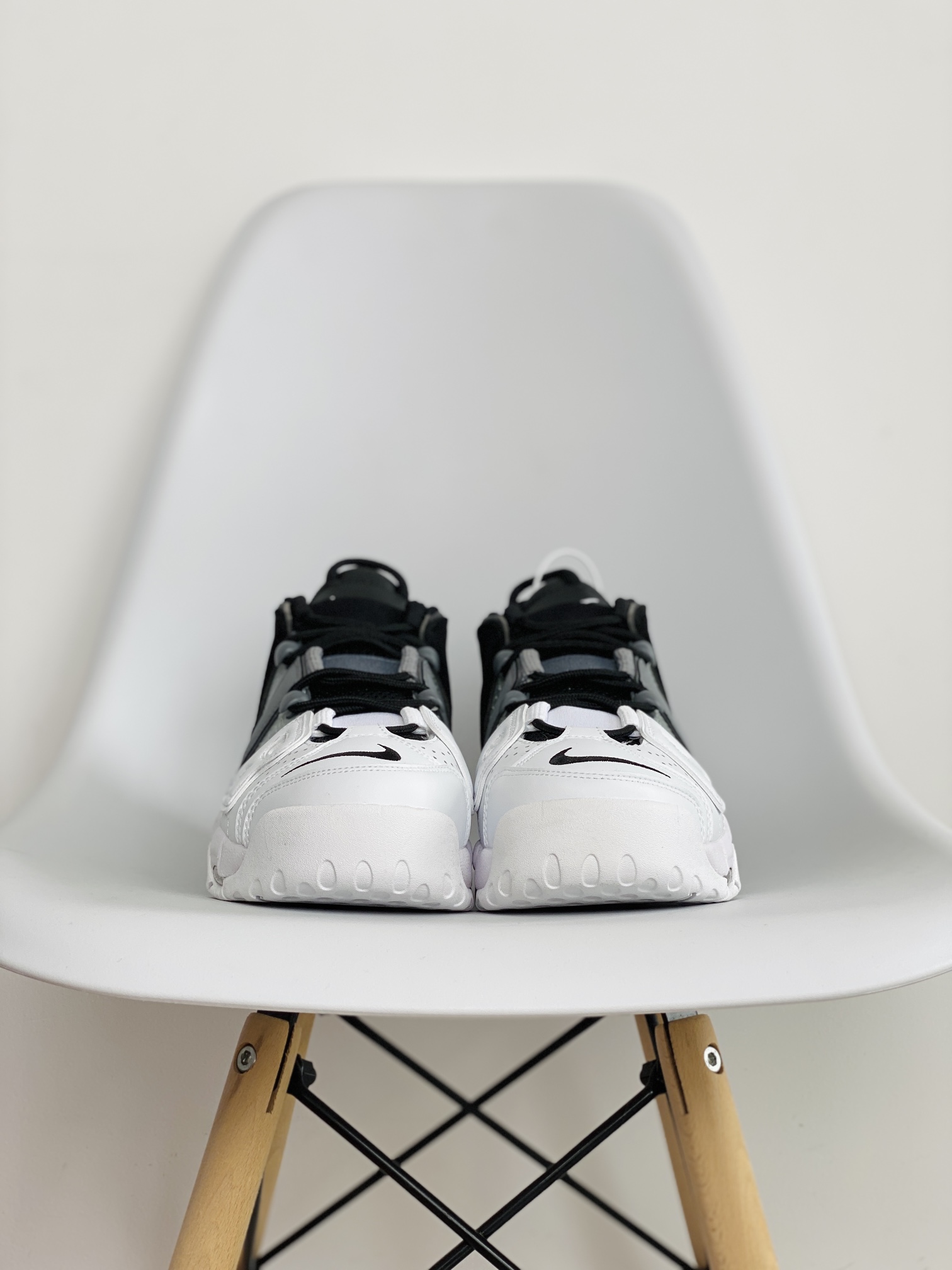 Air More Uptempo  Tri Color 白灰黑  男鞋 女鞋 休闲鞋 板鞋 篮球鞋 921948-002