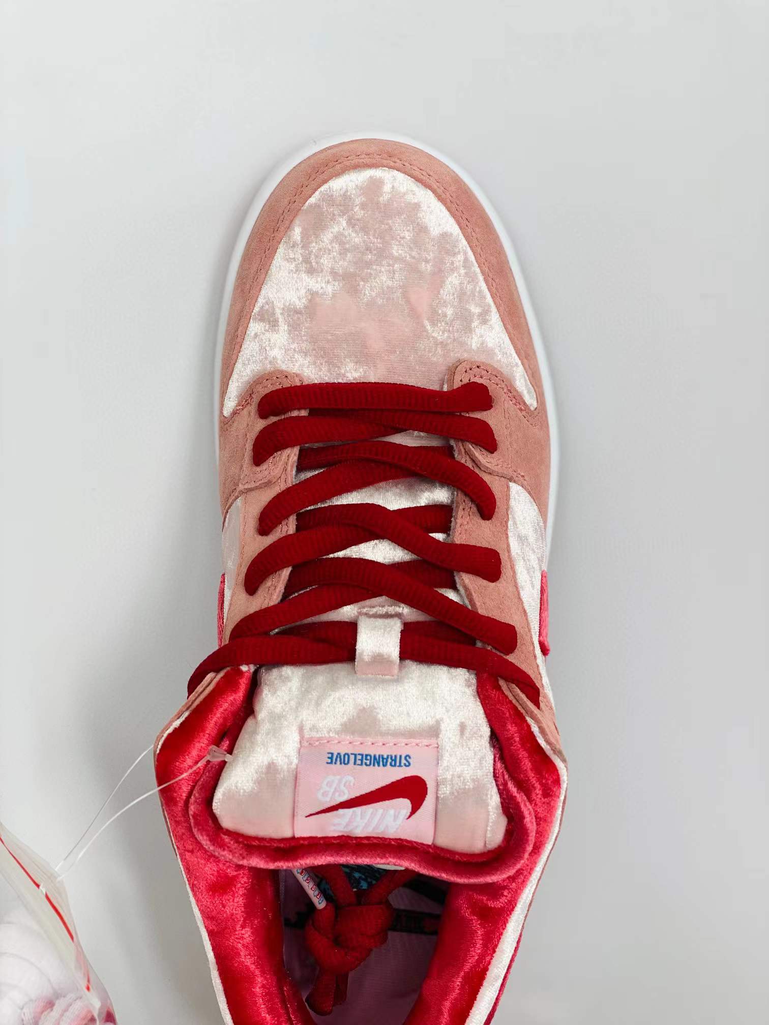 Stangelove dunk Low Pro 情人节 粉色 低筒 复古板鞋 休闲鞋 男鞋 女鞋 CT2552-800