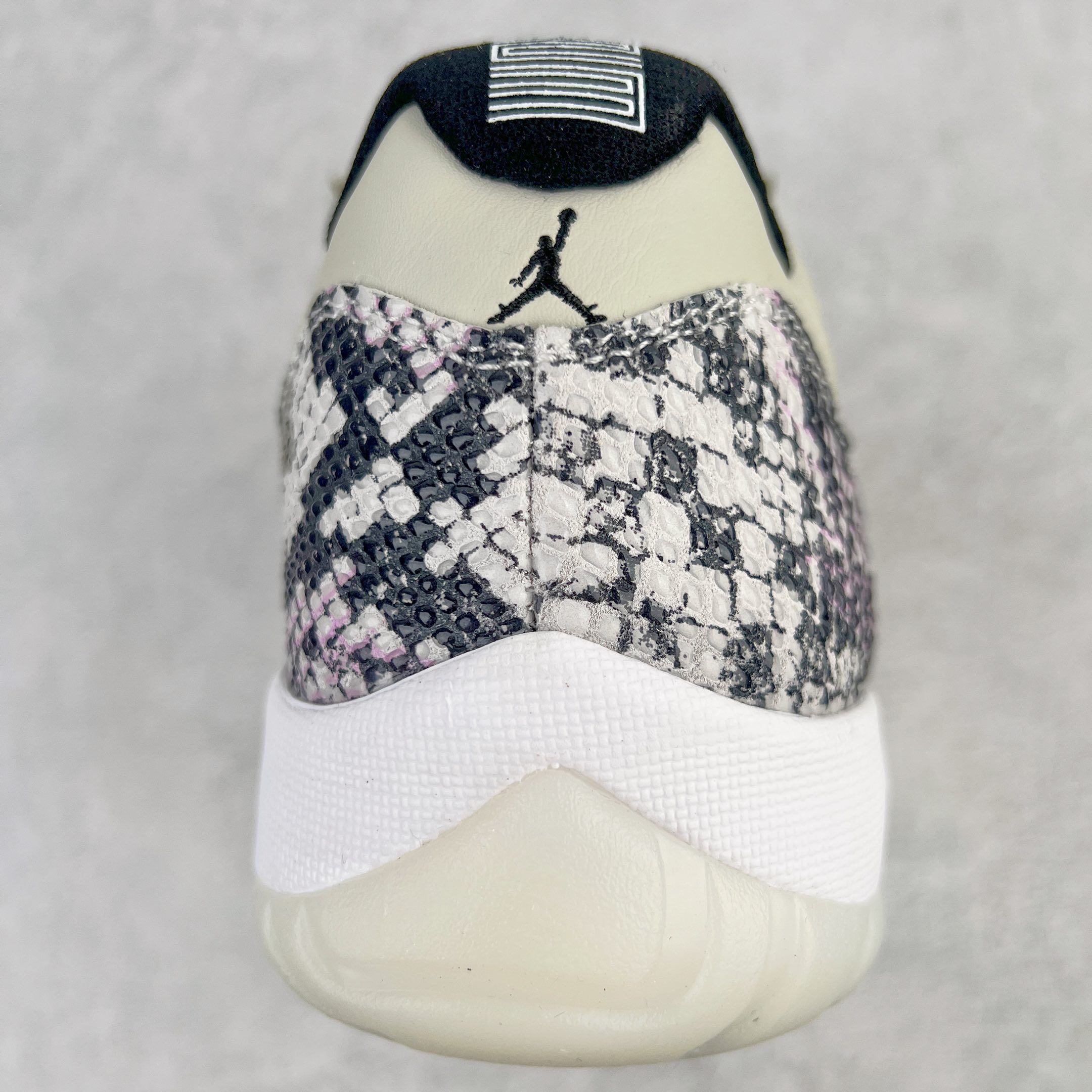 Air Jordan 11 Low Snakeskin AJ11 白蛇 蛇纹 低筒 碳板 全掌气垫 篮球鞋 球鞋 男鞋 休闲鞋 CD6846-002