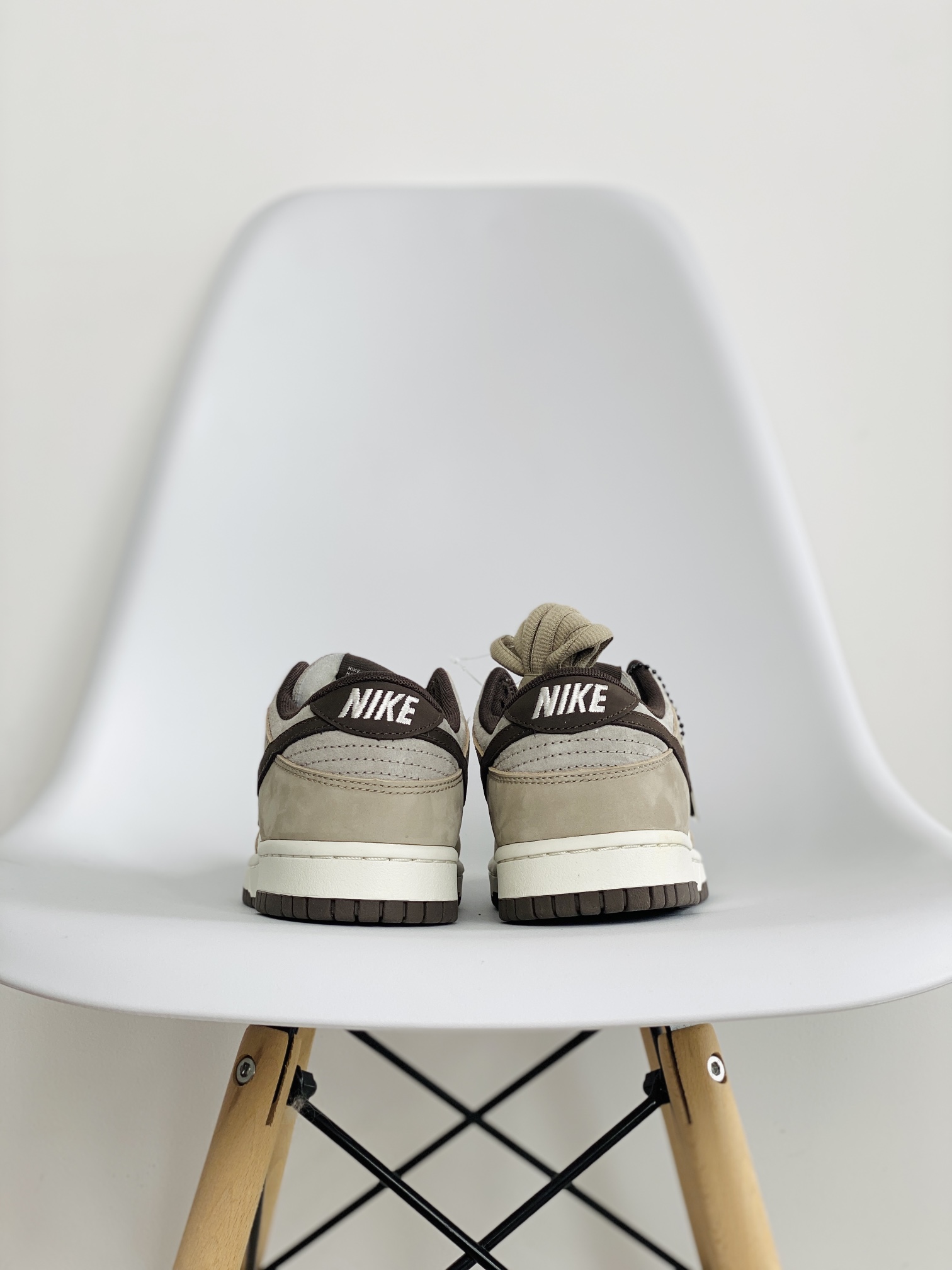 Otomo Katsuhiro Dunk Low "Steamboy OST" 大友克洋 白棕摩卡 低筒 复古板鞋 休闲鞋 男鞋 女鞋  LF0039-002