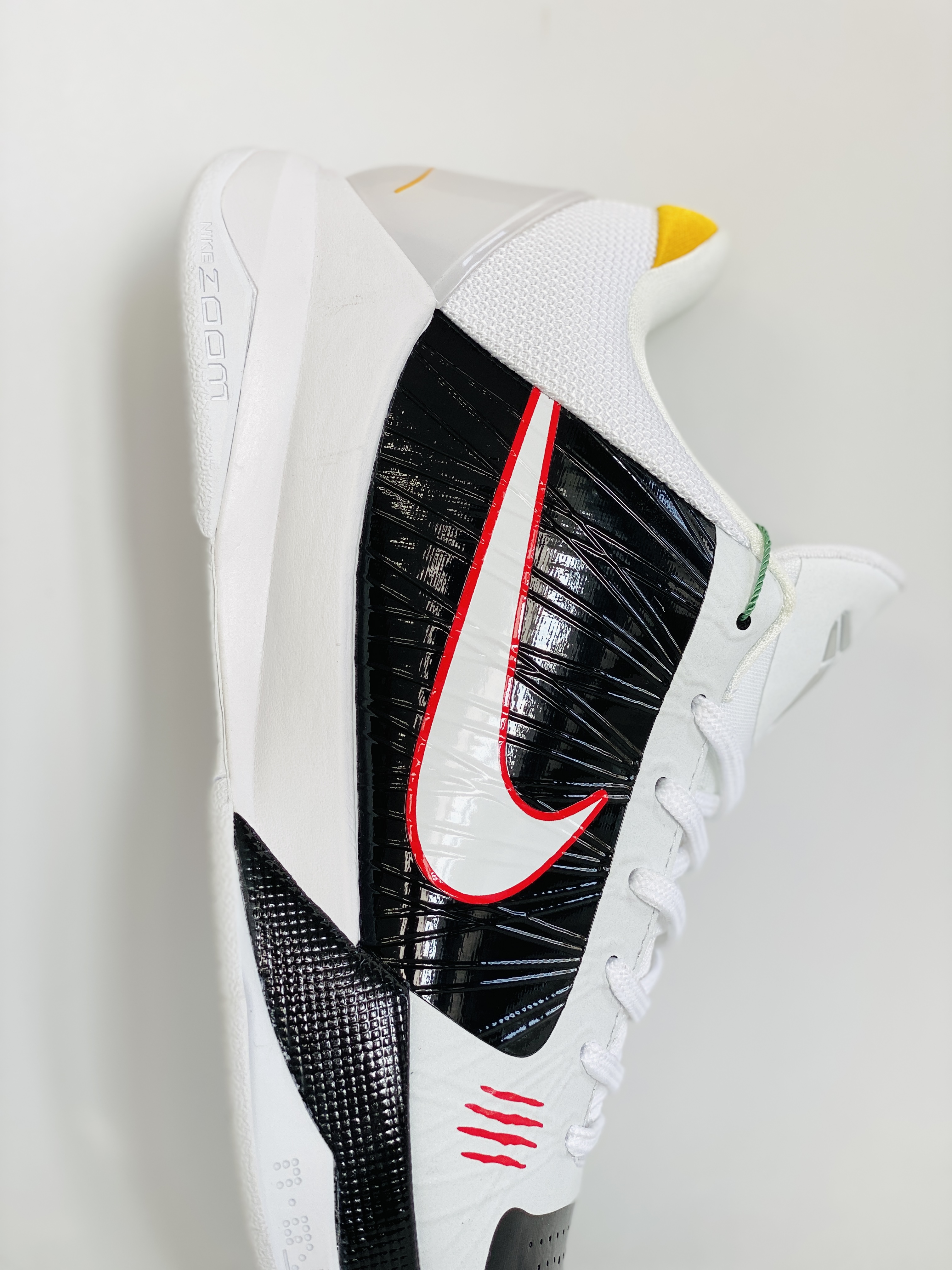 S2外貿 KOBE5 Bruce Lee Alt 黑白 李小龙  低筒 前掌气垫 球鞋 籃球鞋 實戰鞋  真碳板 男鞋CD4991-101