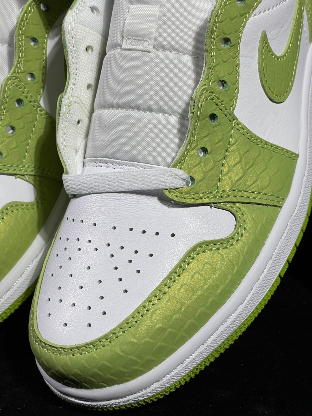 Air Jordan 1 Mid AJ1 SE V2 Green Python 蛇纹 白绿  篮球鞋 运动鞋 休闲鞋 男鞋 女鞋 DV2959-113