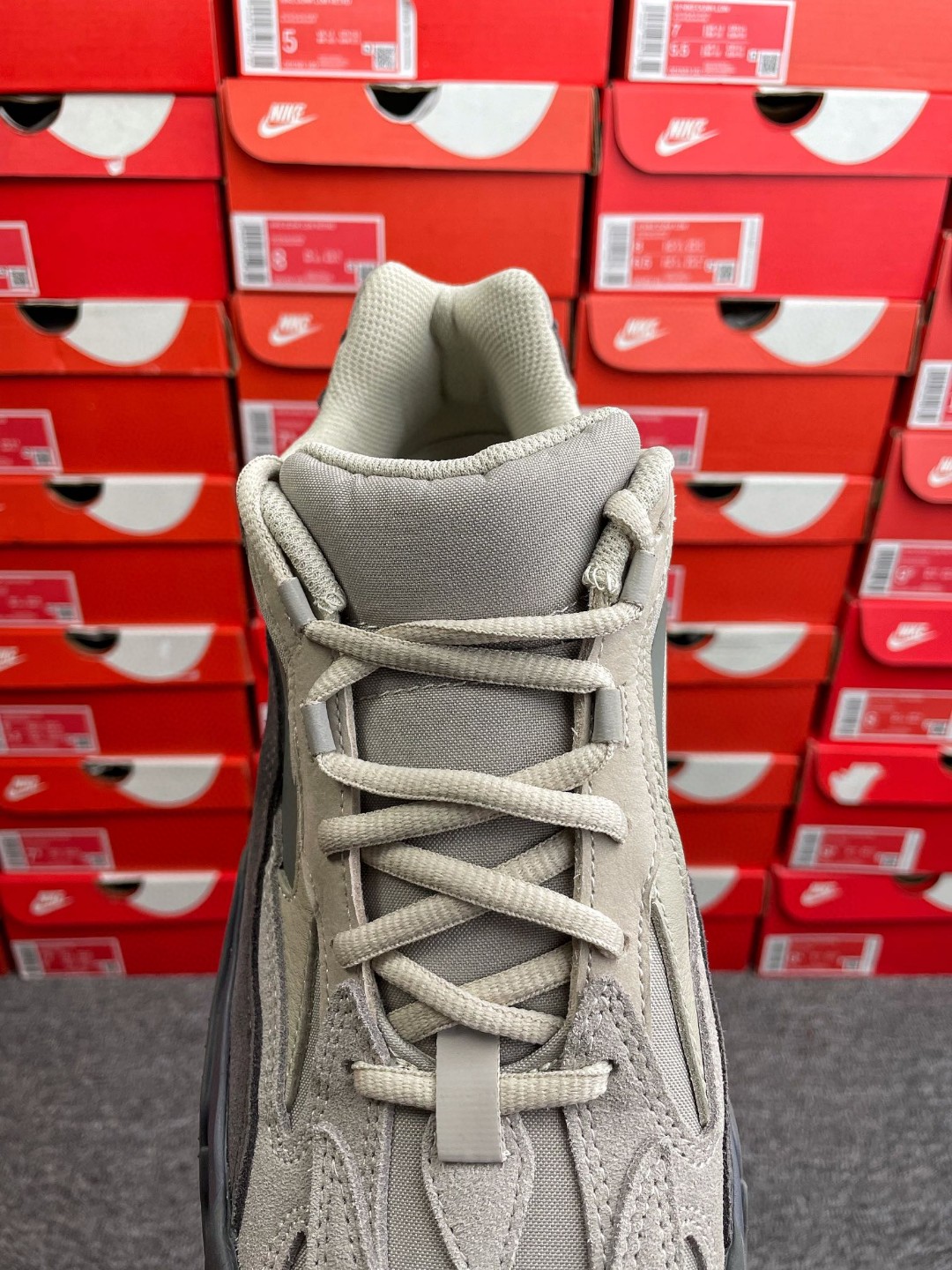 adidas originals Yeezy Boost 700V2  Tephra 火山棕灰色 低筒 休闲鞋 运动鞋 老爹鞋 男鞋 女鞋 FU7914