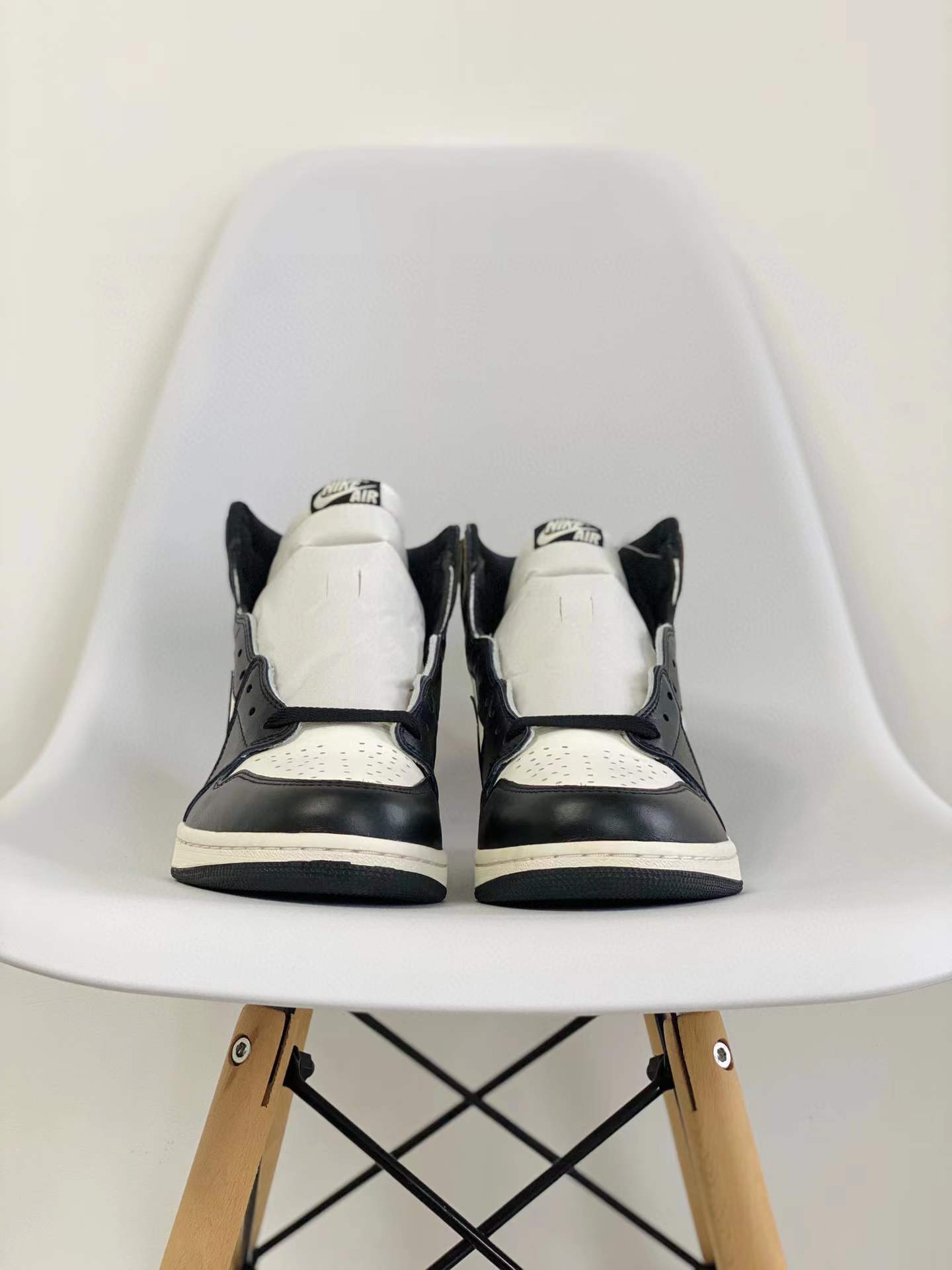 Air Jordan 1 AJ1 Retro OG Dark Mocha 黑摩卡 小倒鉤 篮球鞋 高筒 休闲鞋 女鞋 男鞋 板鞋 555088-105