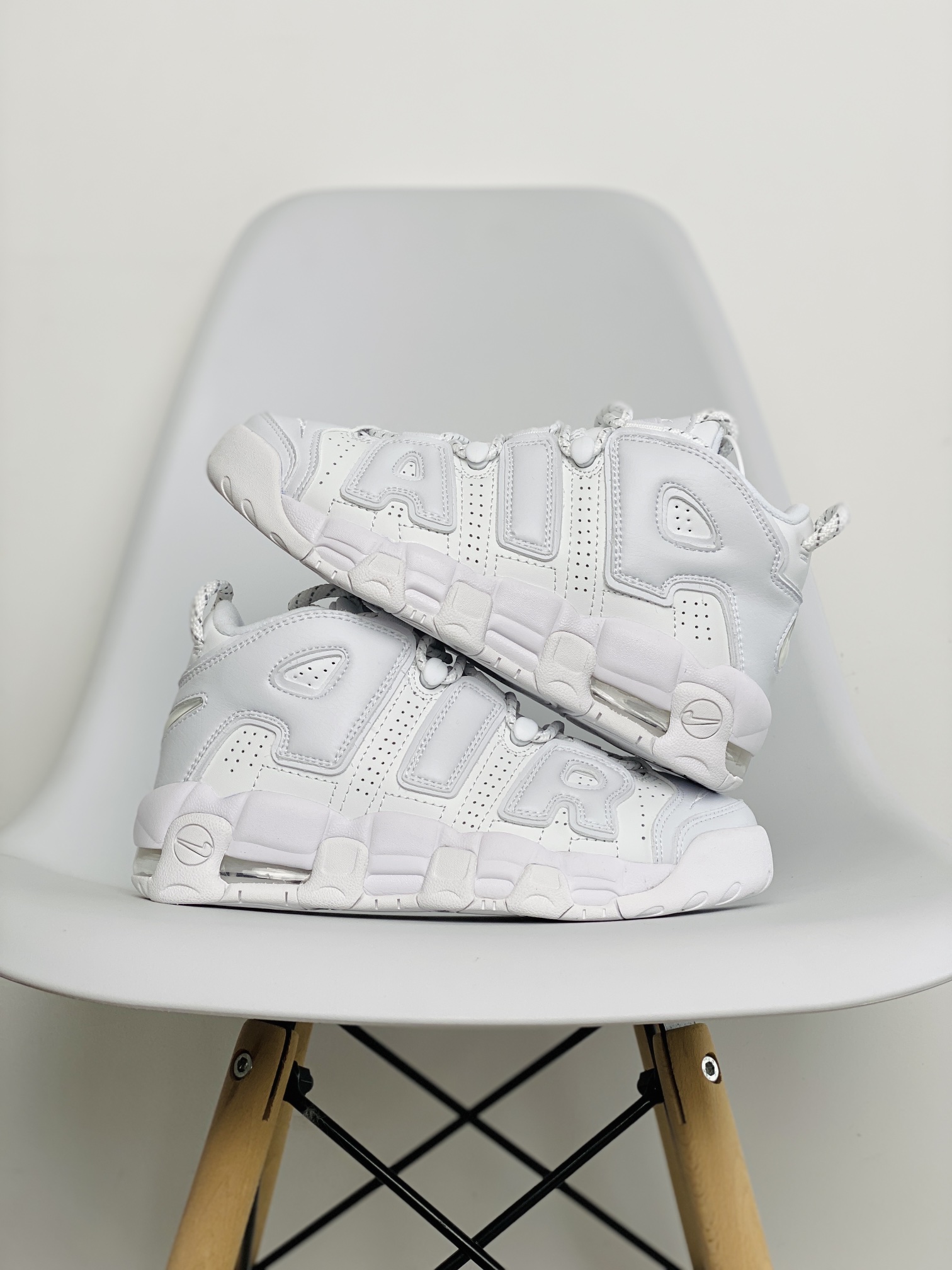 Air More Uptempo Triple White 纯白 男鞋 女鞋 休闲鞋 板鞋 篮球鞋 921948-100