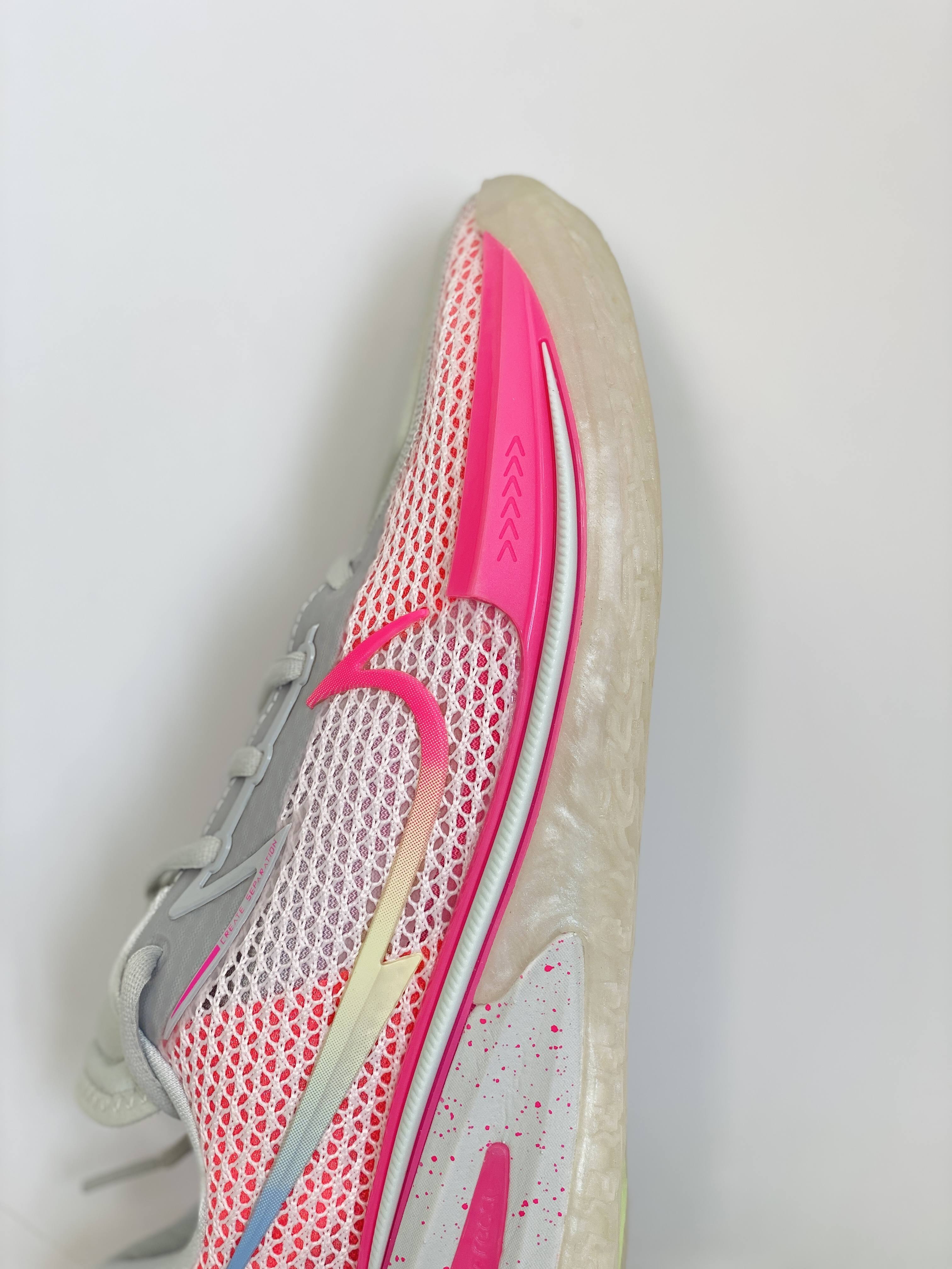 外贸 GT Cut 白粉 乳腺癌 低筒 篮球鞋 球鞋 实战鞋 全掌气垫 TPU抗扭 男鞋  CZ0175-008