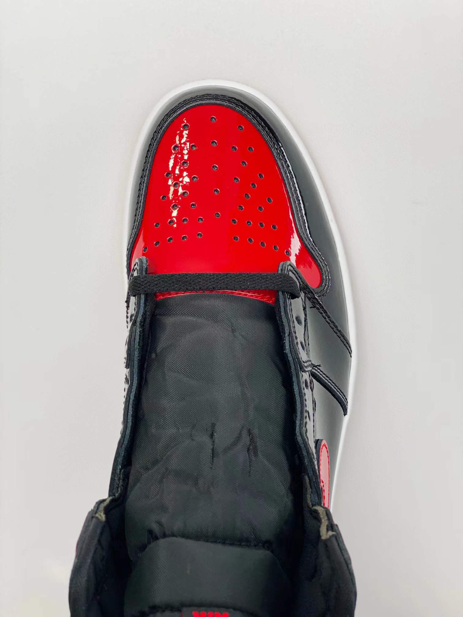Air Jordan 1 AJ1 Retro Patent Bred 漆皮 禁穿 篮球鞋 高筒 休闲鞋 男鞋 板鞋  555088-063