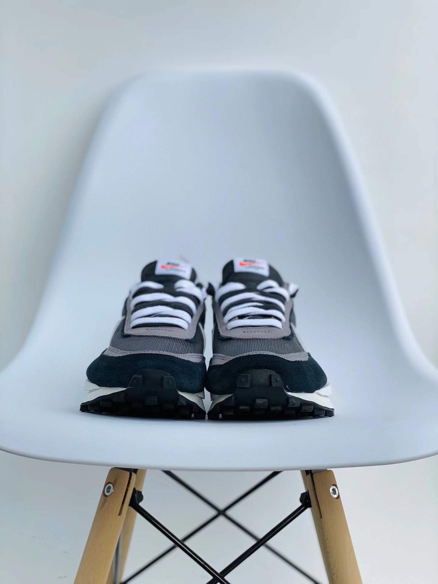 sacai  LVD 黑色 低筒 双勾 华夫 复古时鞋 休闲鞋 透气网面 运动鞋 男鞋厚底 女鞋增高BV0093-001