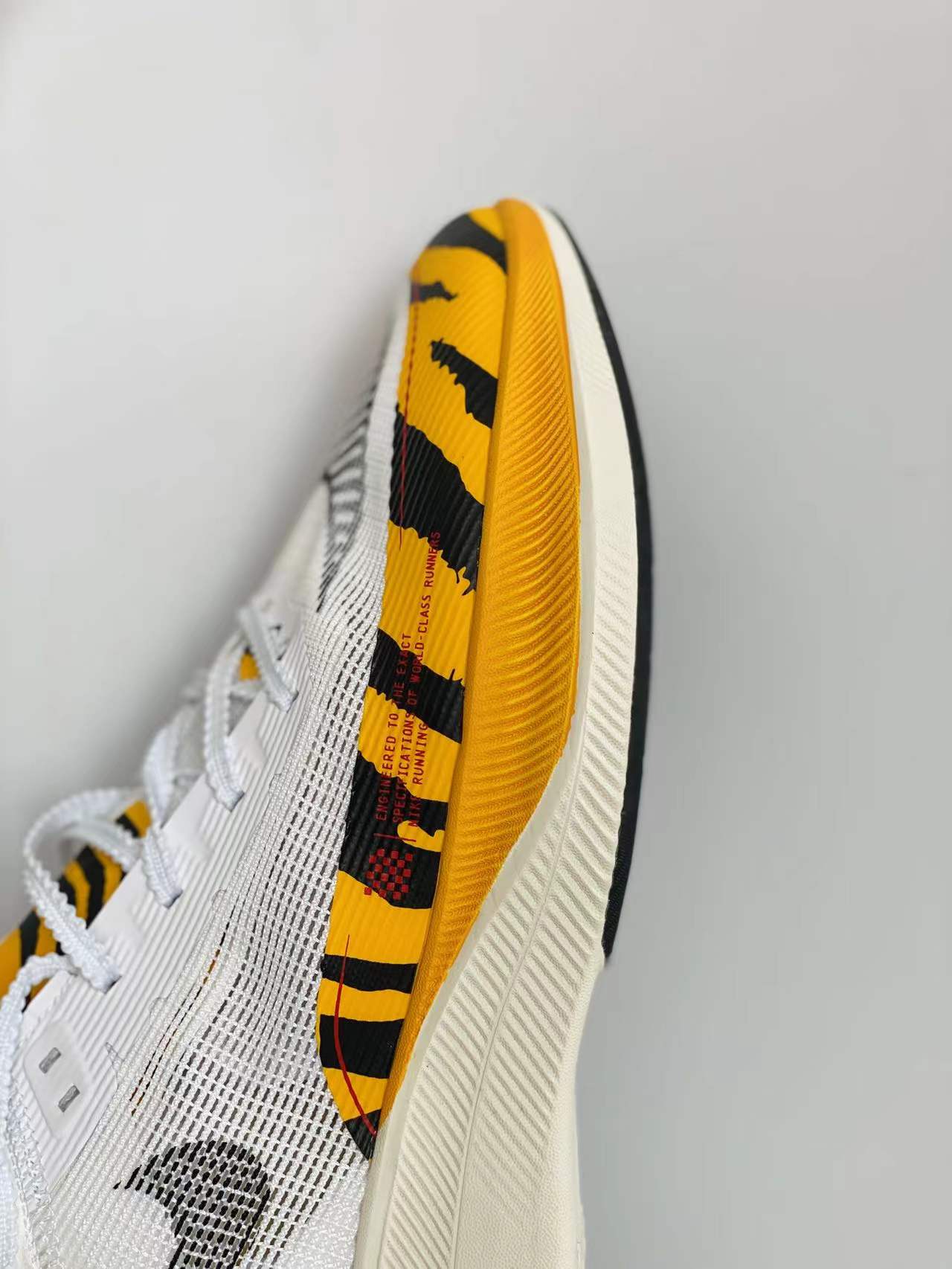 zoomX Vaporfly Next% 2 BRS Tiger 白黄虎纹 低筒 减震防滑 运动鞋 跑步鞋 男鞋 女鞋 DM7601-100