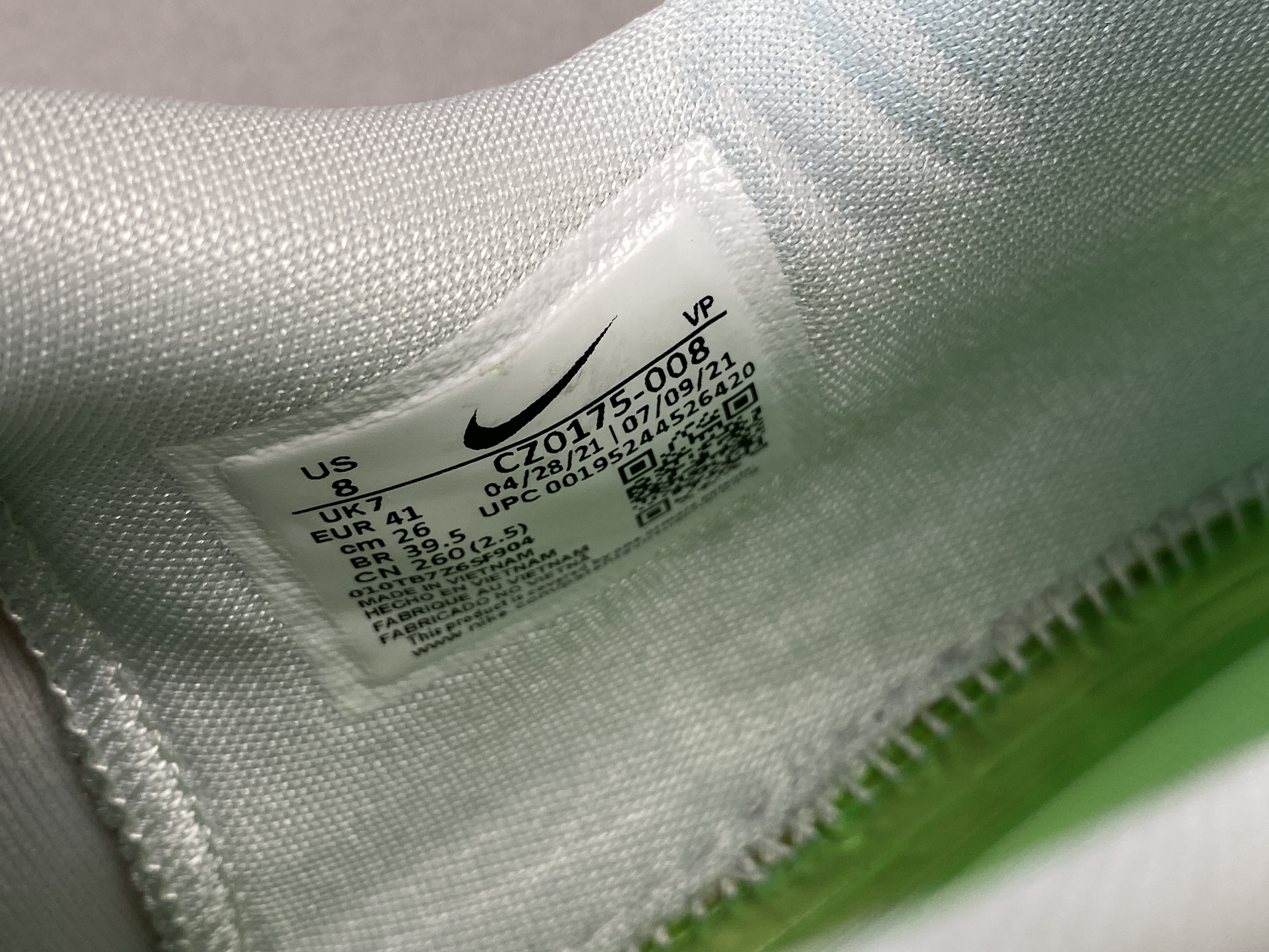 外贸 GT Cut 白粉 乳腺癌 低筒 篮球鞋 球鞋 实战鞋 全掌气垫 TPU抗扭 男鞋  CZ0175-008