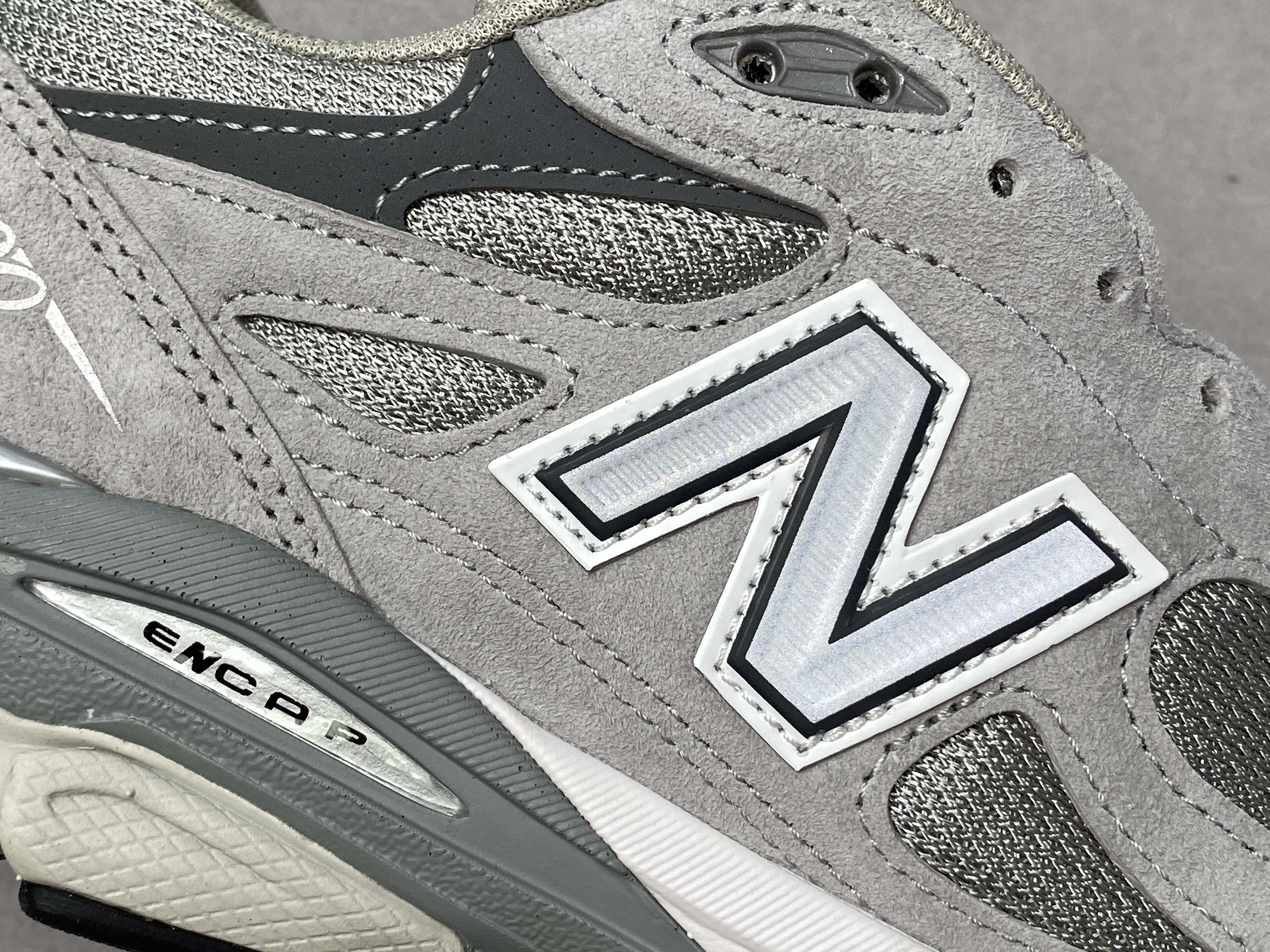 新版 New Balance 990 V3 元祖灰色 低筒 复古跑鞋 休闲鞋 板鞋 运动鞋 男鞋 女鞋 M990GY3