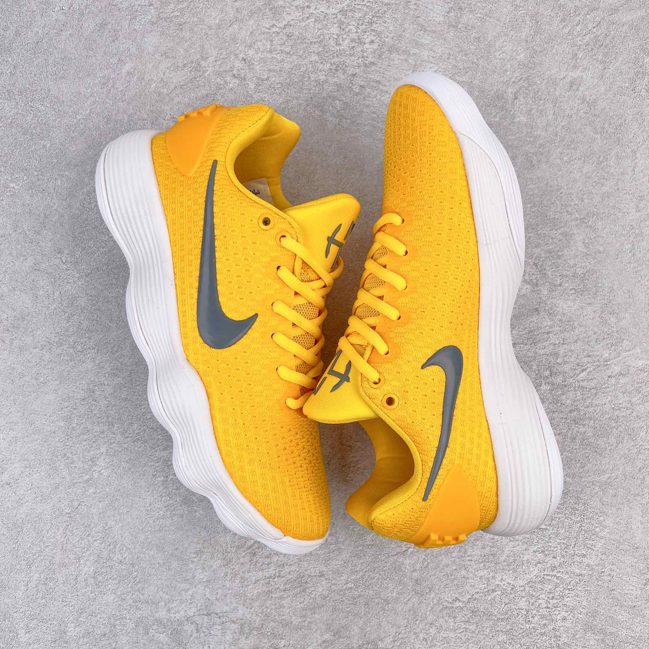 Hyperdunk 2017 Low 黄白 低筒 减震防滑 实战鞋 篮球鞋 男鞋 942774-703