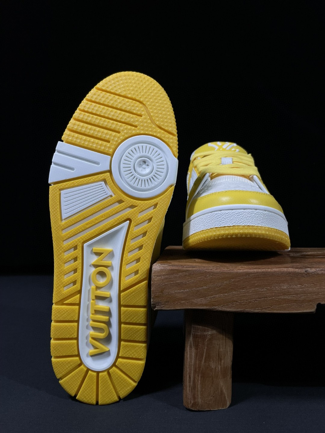 Louis Vuitton 路易威登 Trainer 白黄 低筒 休闲鞋 板鞋 运动鞋 男鞋 女鞋 