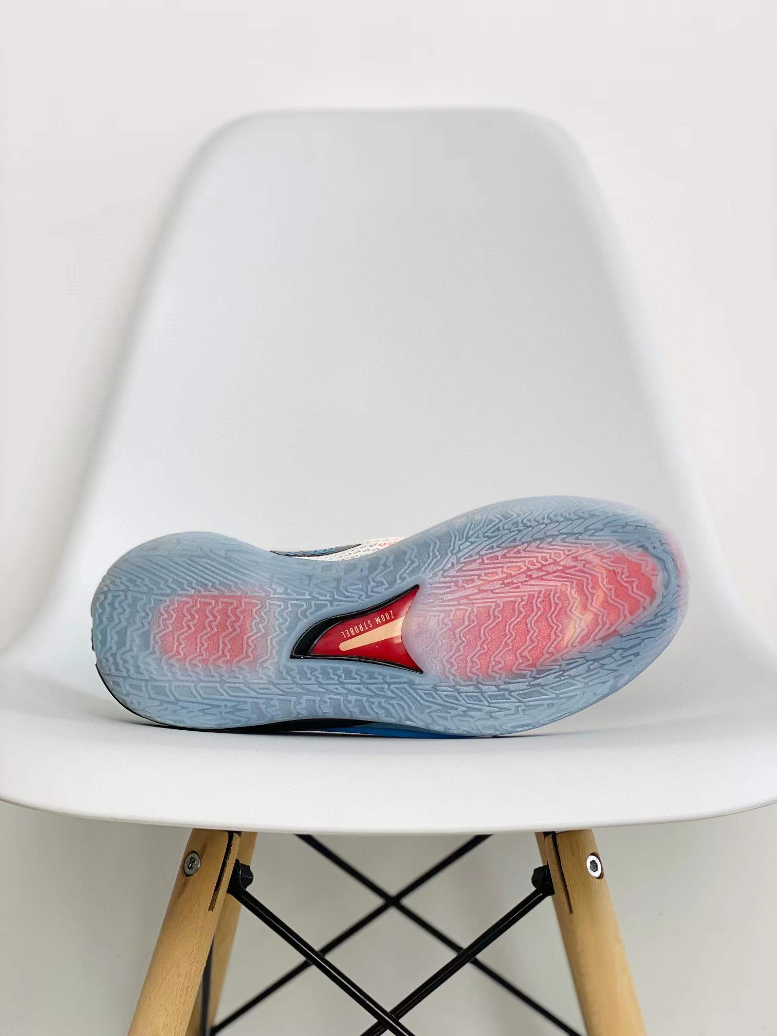 灭世纯原 ZOOM GT Cut 五彩 低筒 篮球鞋 球鞋 实战鞋 全掌气垫 TPU抗扭 男鞋 CZ0176-101