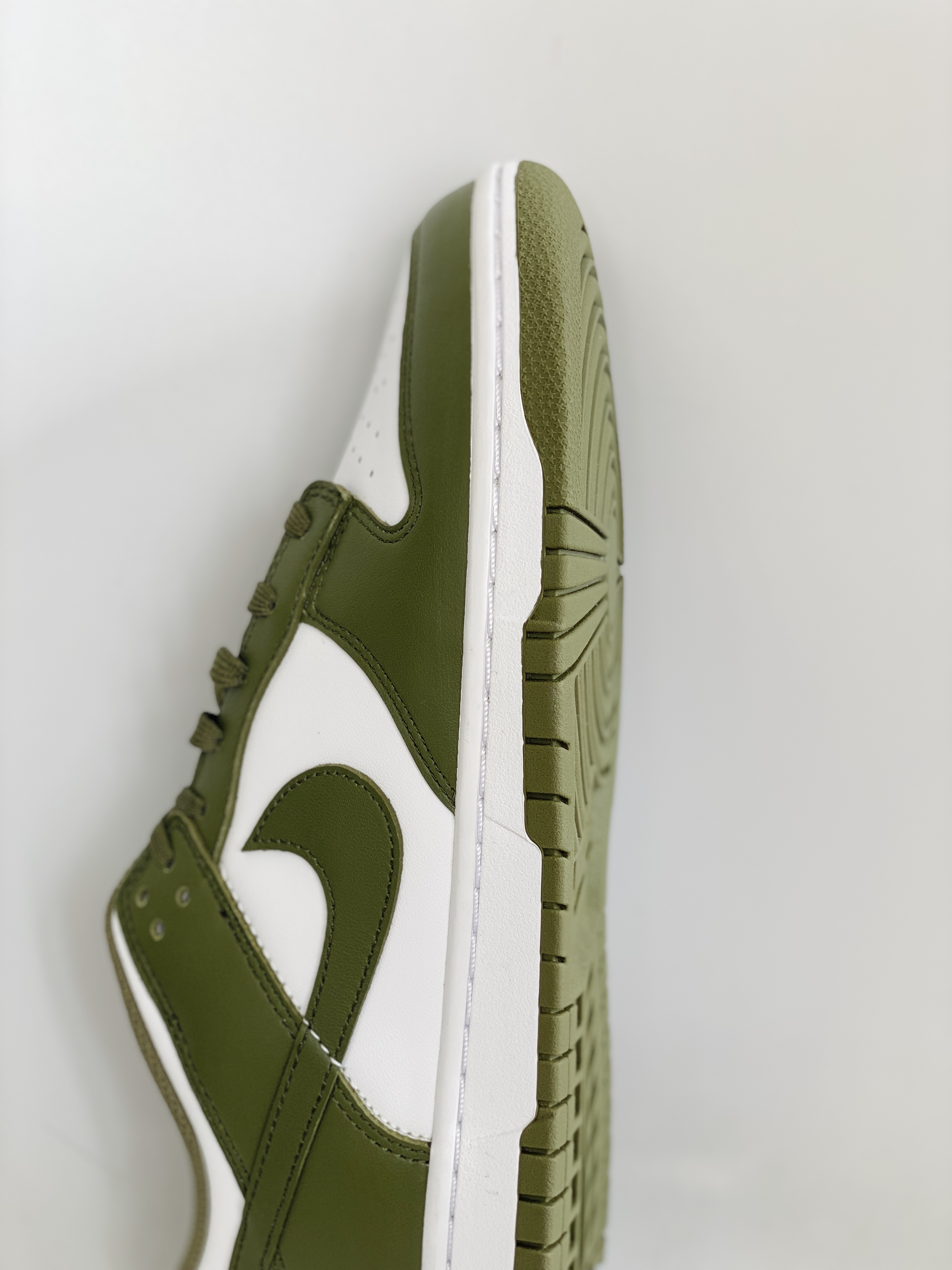 dunk Low Medium Olive 白橄欖綠 低筒 复古板鞋 休闲鞋 男鞋 女鞋 DD1503-120
