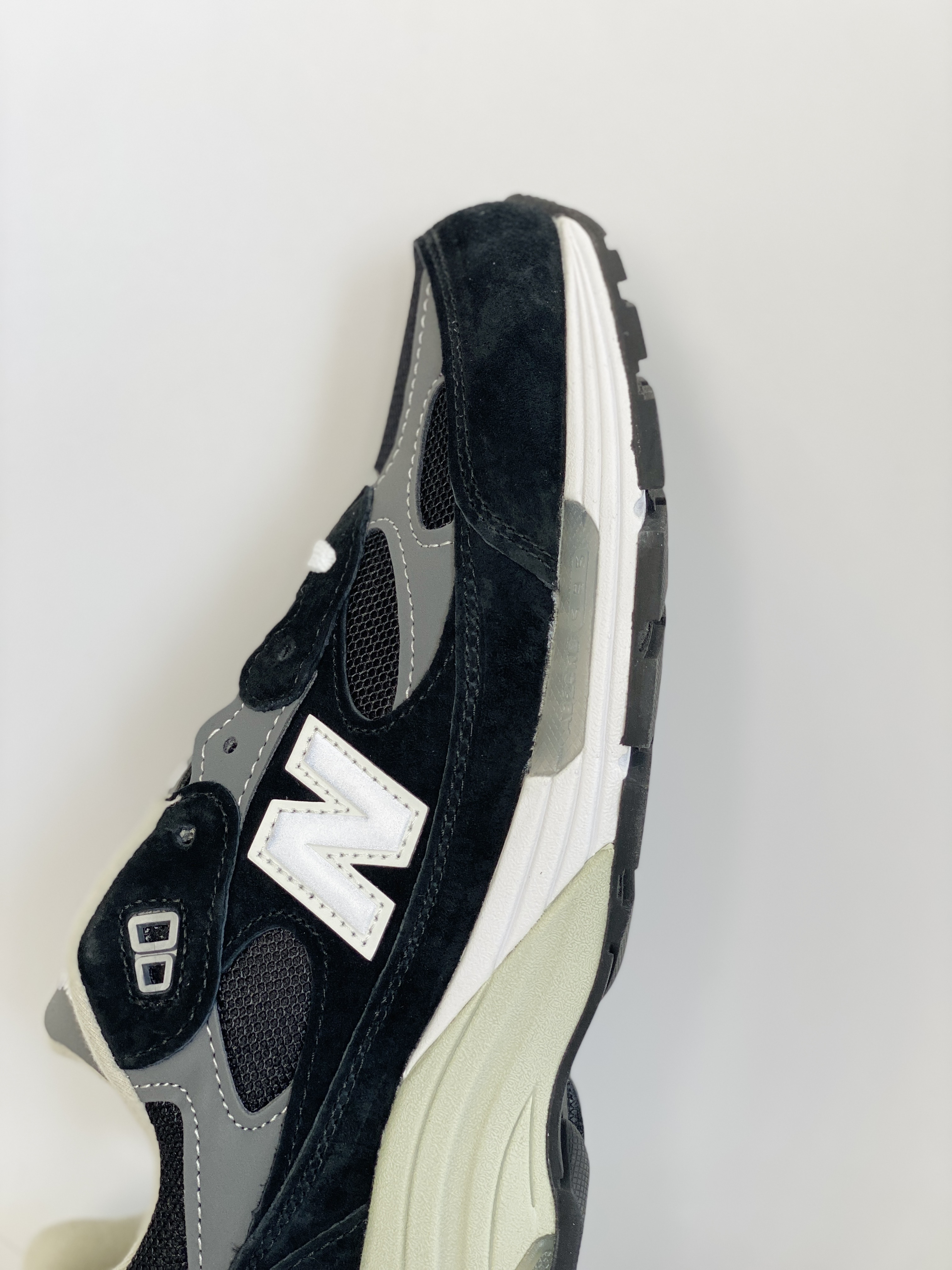 New Balance 992 黑色 美產  低筒 复古跑鞋 休闲鞋 运动鞋 男鞋 女鞋  M992EB