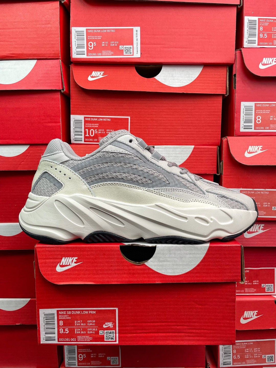 adidas originals Yeezy Boost 700V2 Static 灰白 低筒 休闲鞋 运动鞋 老爹鞋 男鞋 女鞋 EF2829