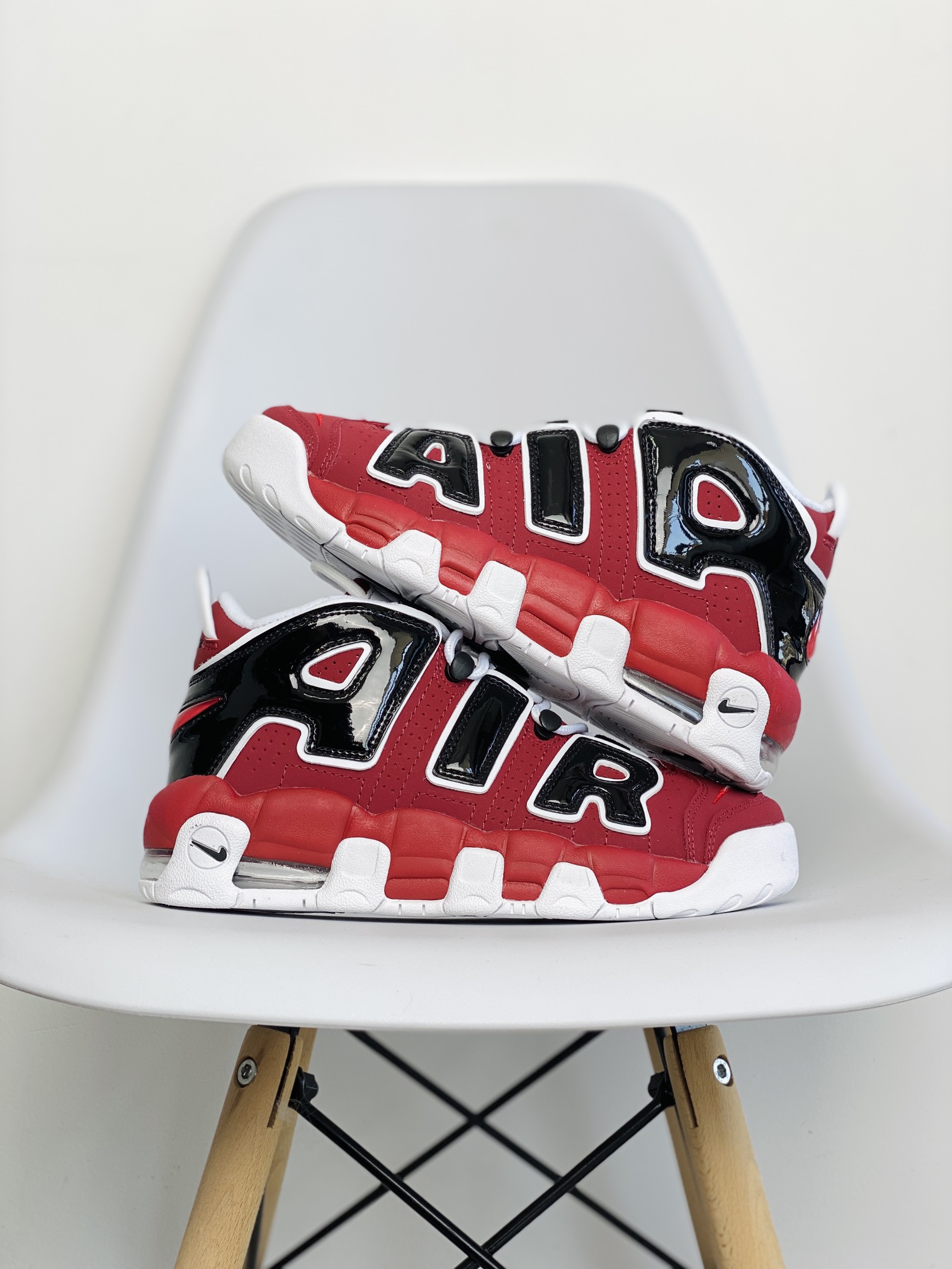 Air More Uptempo  黑紅  男鞋 女鞋 休闲鞋 板鞋 篮球鞋 921948-600
