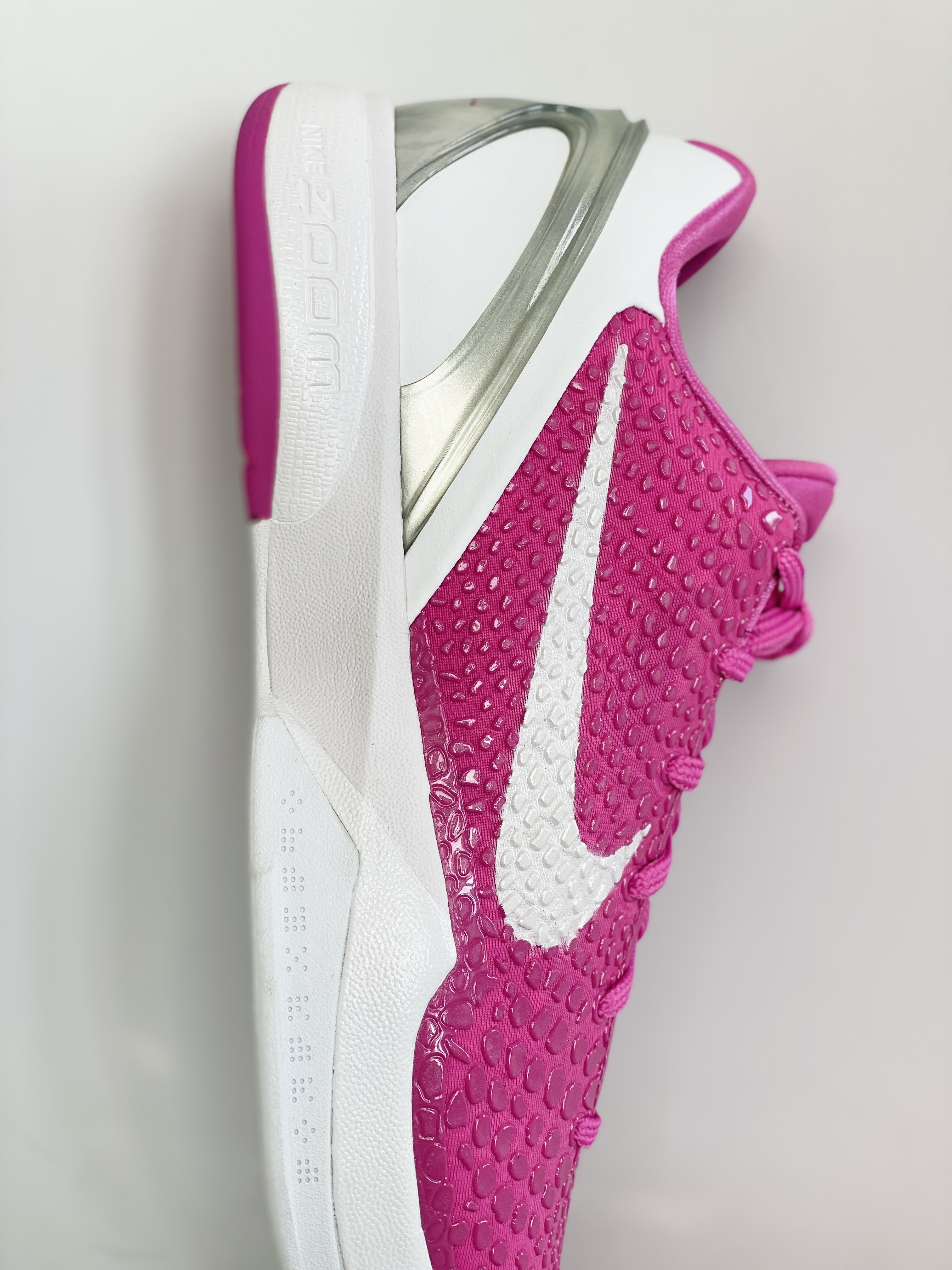 需预定 H12 Kobe6 Think Pink 乳腺癌  球鞋 籃球鞋 實戰鞋 前掌气垫 后掌EVA  真碳板 波鞋 男鞋   DM2825-001